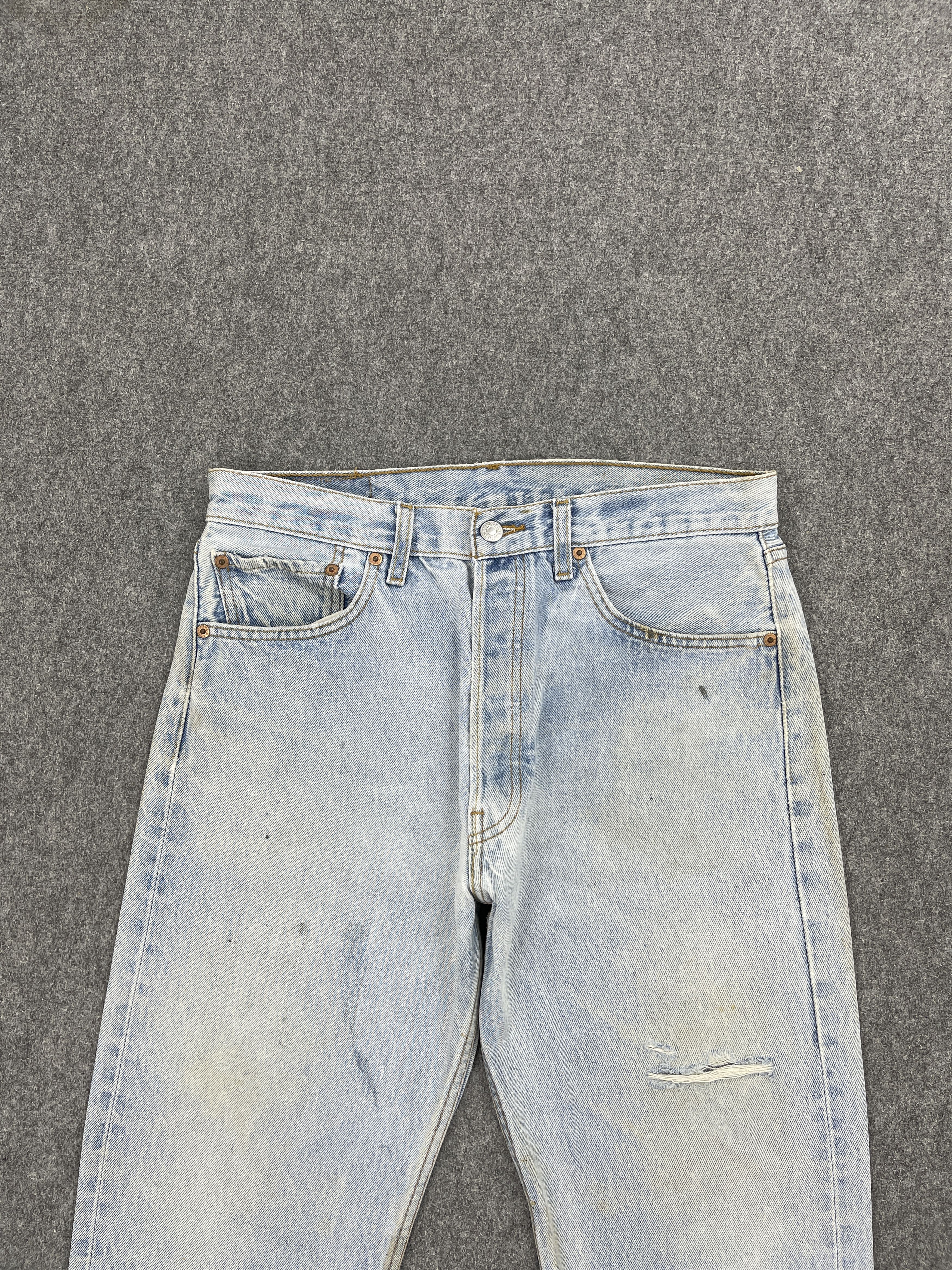 Levi's × Vintage Light Washed Vintage Levis 501 Denim Jeans Size US 31 - 2 Thumbnail