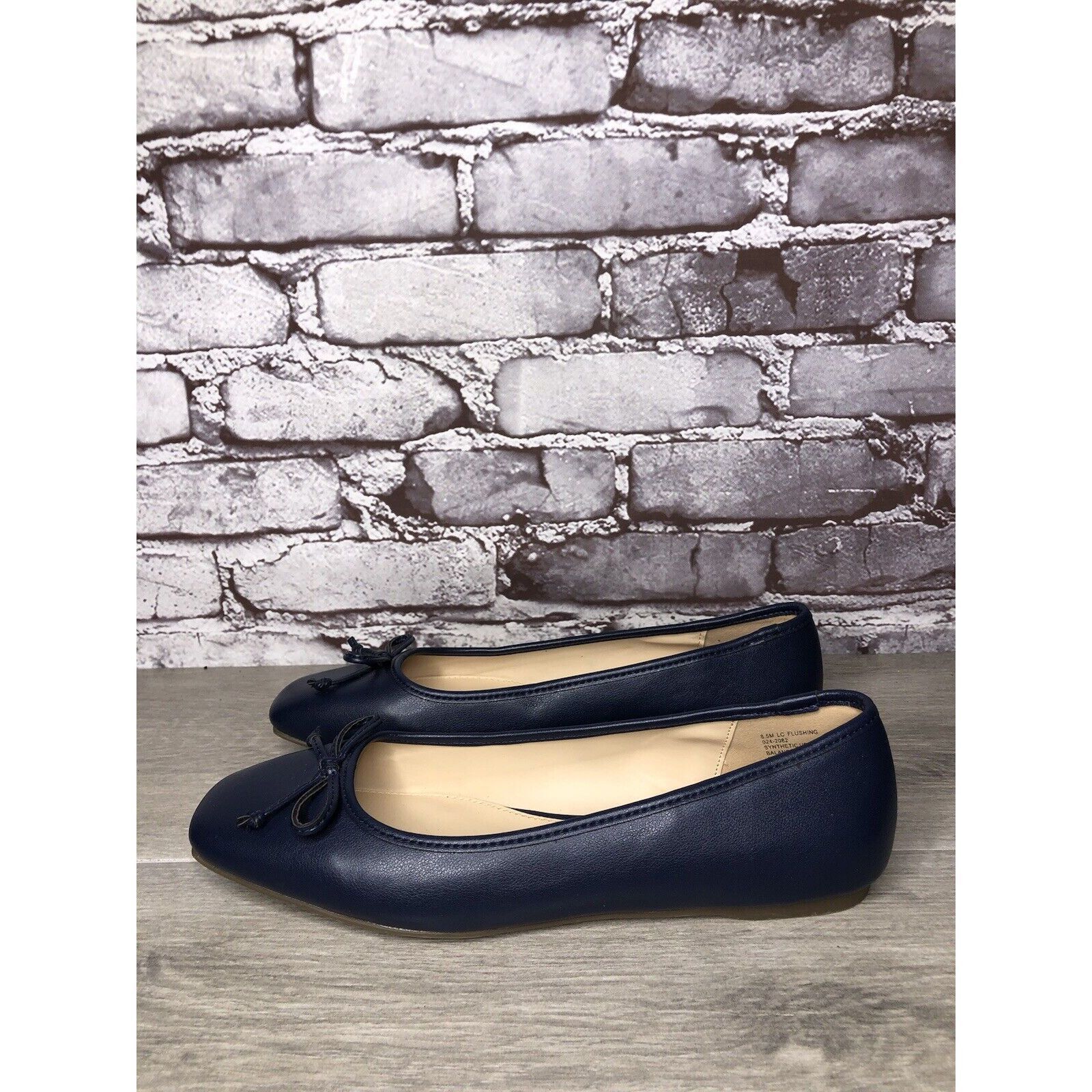 Liz Claiborne Liz Claiborne Memory Foam Navy Blue Leather Ballet Flats Wom Size US 8.5 / IT 38.5 - 16 Thumbnail