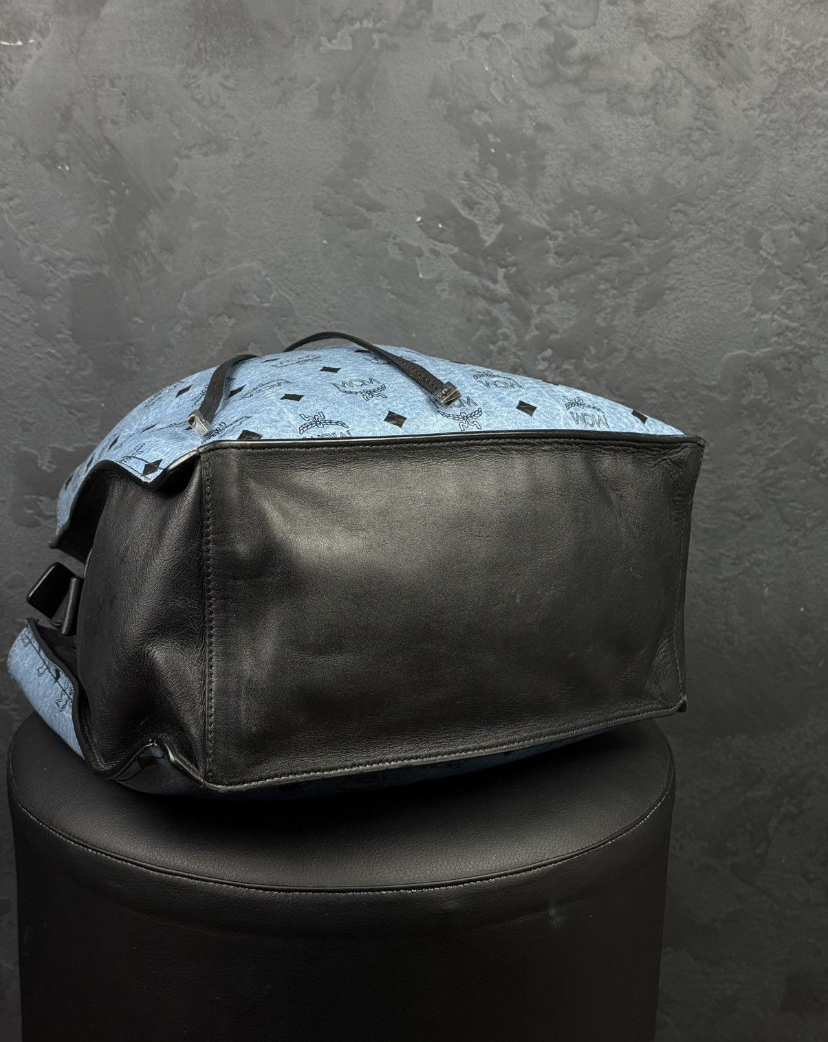 Maison Mollerus MCM Blue Visetos Drawstring Bucket Shoulder Bag Leather Size ONE SIZE - 12 Thumbnail