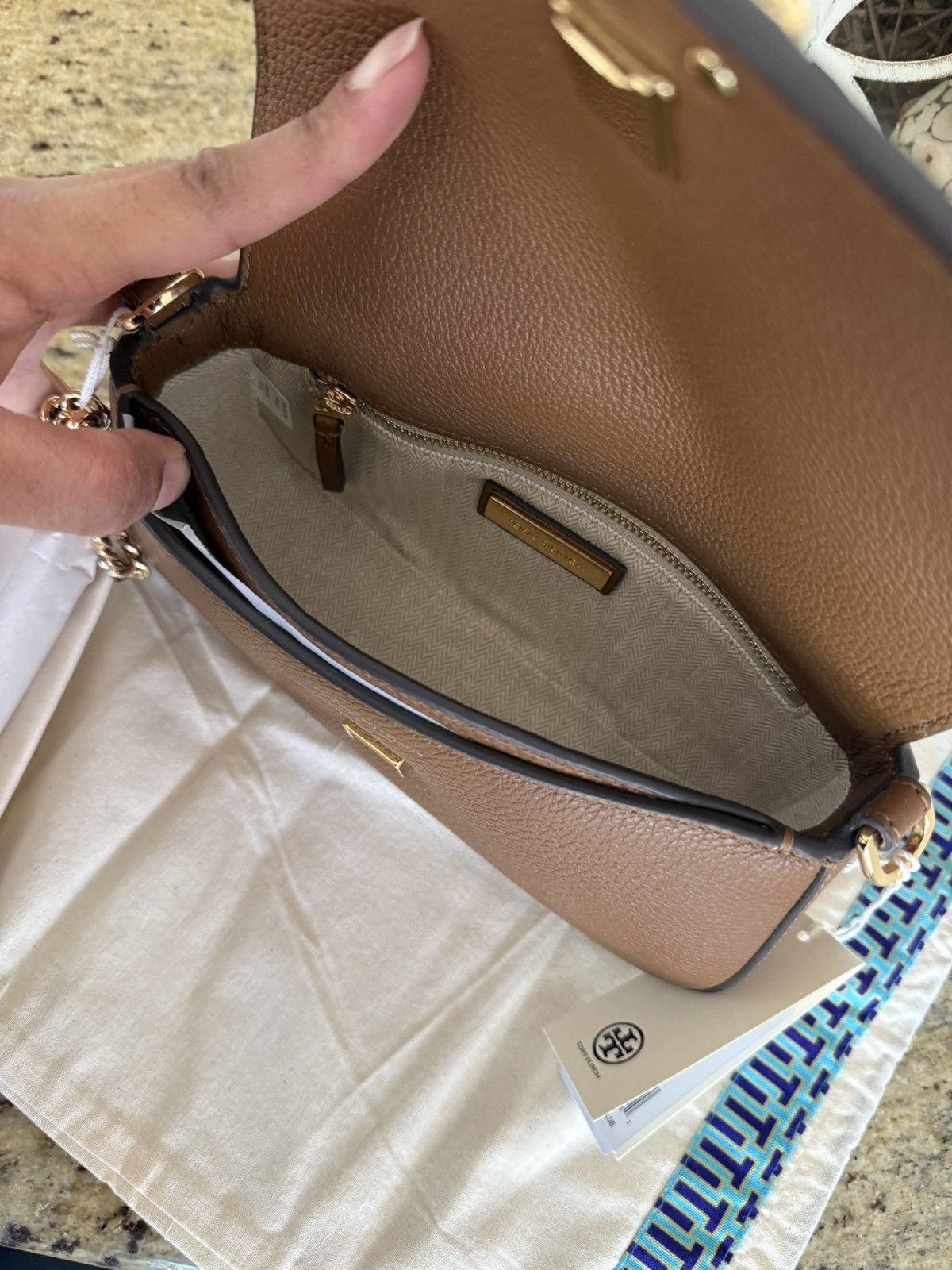 Tory Burch Tory Burch BRITTEN CONVERTIBLE Leather Shoulder & cardholder Size ONE SIZE - 15 Thumbnail