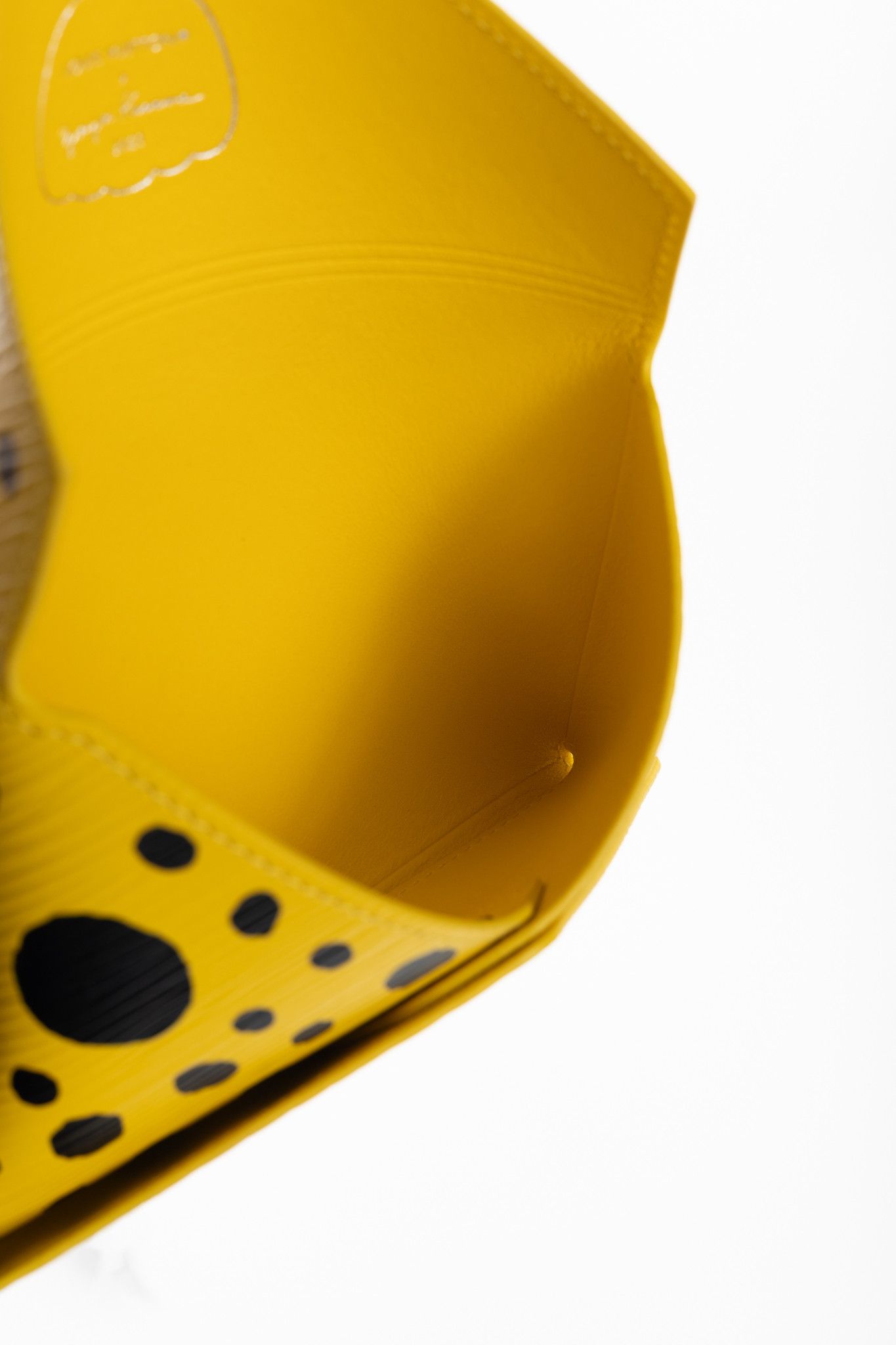 Louis Vuitton × Yayoi Kusama Louis Vuitton x Yayoi Kusama Kirigami Epi Dotted Pochette Size ONE SIZE - 9 Thumbnail