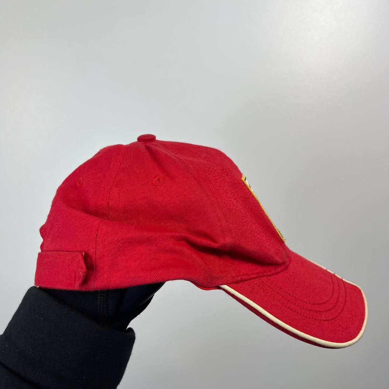 Asics Genoa CFC Football Cap Hat Asics Italy Soccer Adjustable Red Size ONE SIZE - 3 Thumbnail