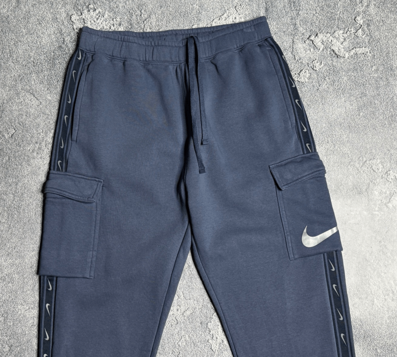 Nike Nike men's repeat fleece cargo pant M Size US 32 / EU 48 - 2 Thumbnail