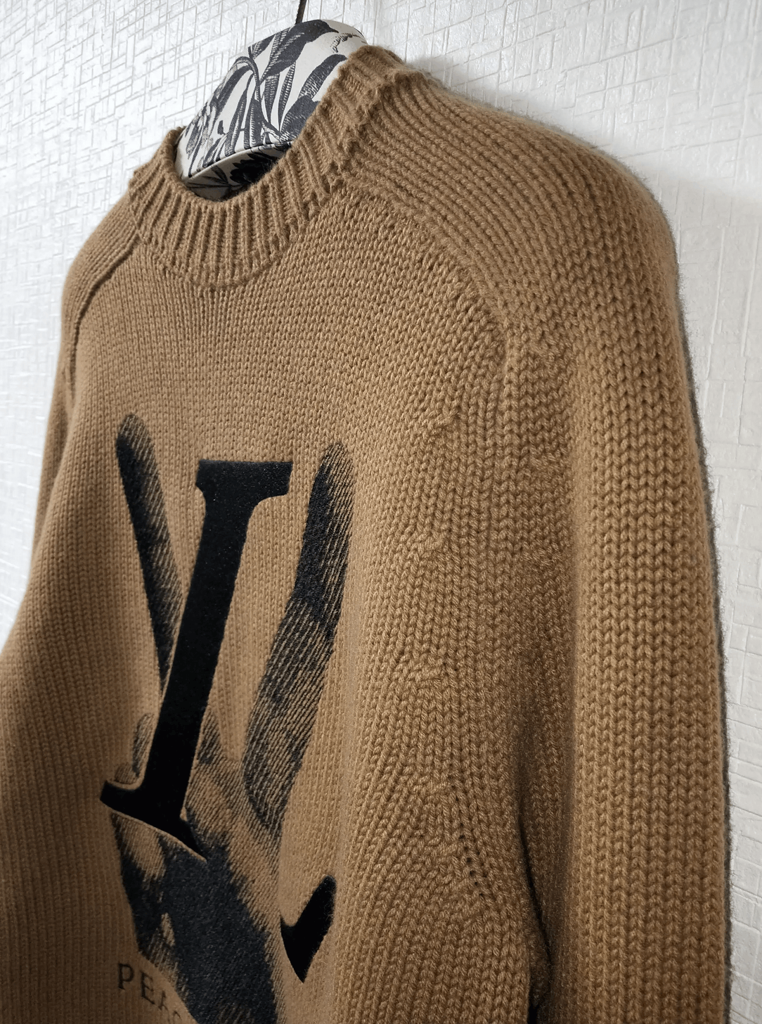 Louis Vuitton 'Peace And Love' Cashmere Sweater Size US XS / EU 42 / 0 - 3 Thumbnail