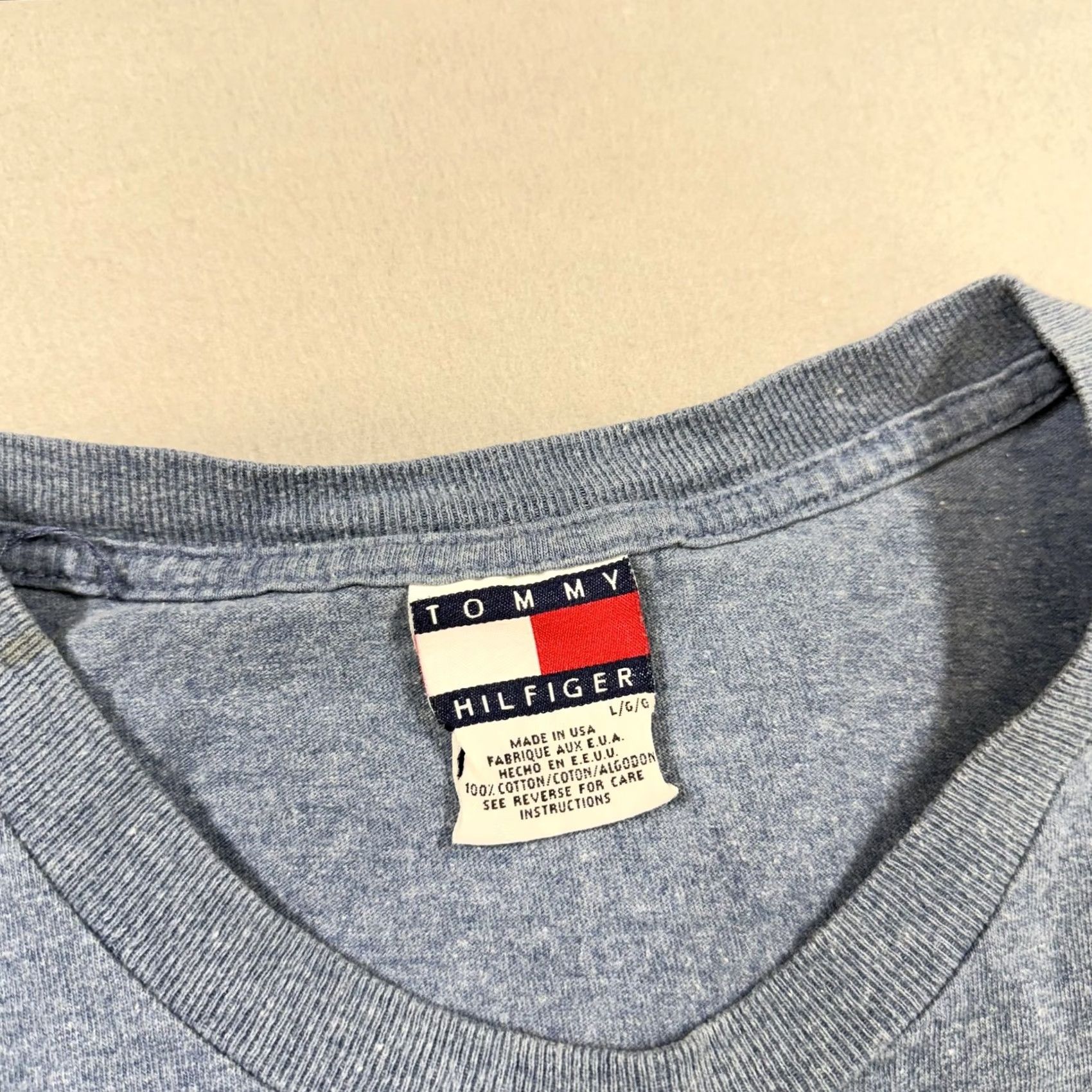 Tommy Hilfiger VINTAGE Tommy Hilfiger Shirt Mens L Blue Crest Logo Graphic Tee USA Size US L / EU 52-54 / 3 - 4 Thumbnail