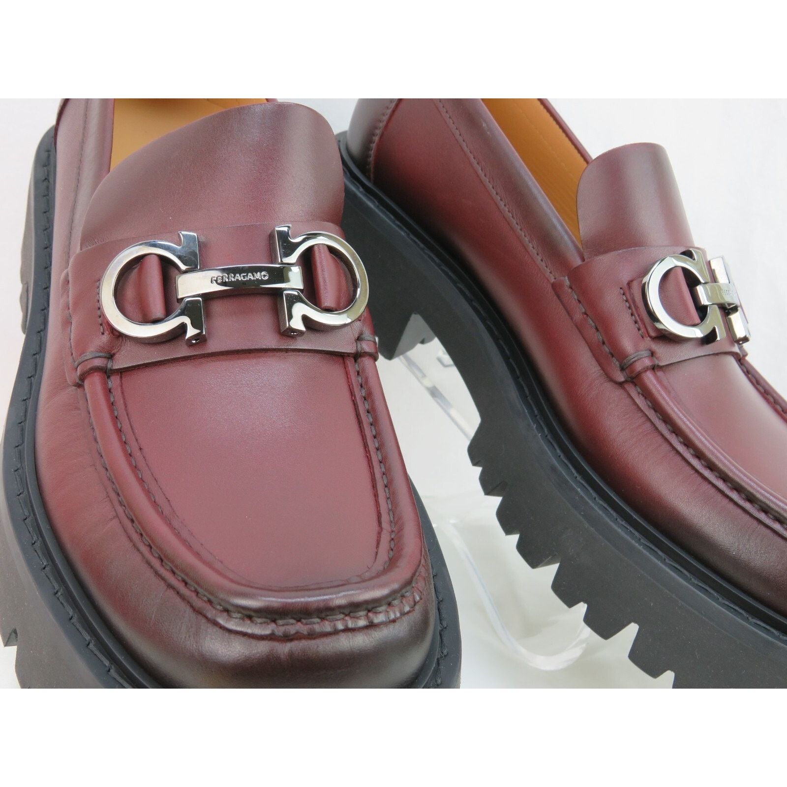 Salvatore Ferragamo FERRAGAMO BURGUNDY LEATHER FLORIAN LUG GANCINI LOAFERS 12 Size US 12 / EU 45 - 8 Thumbnail