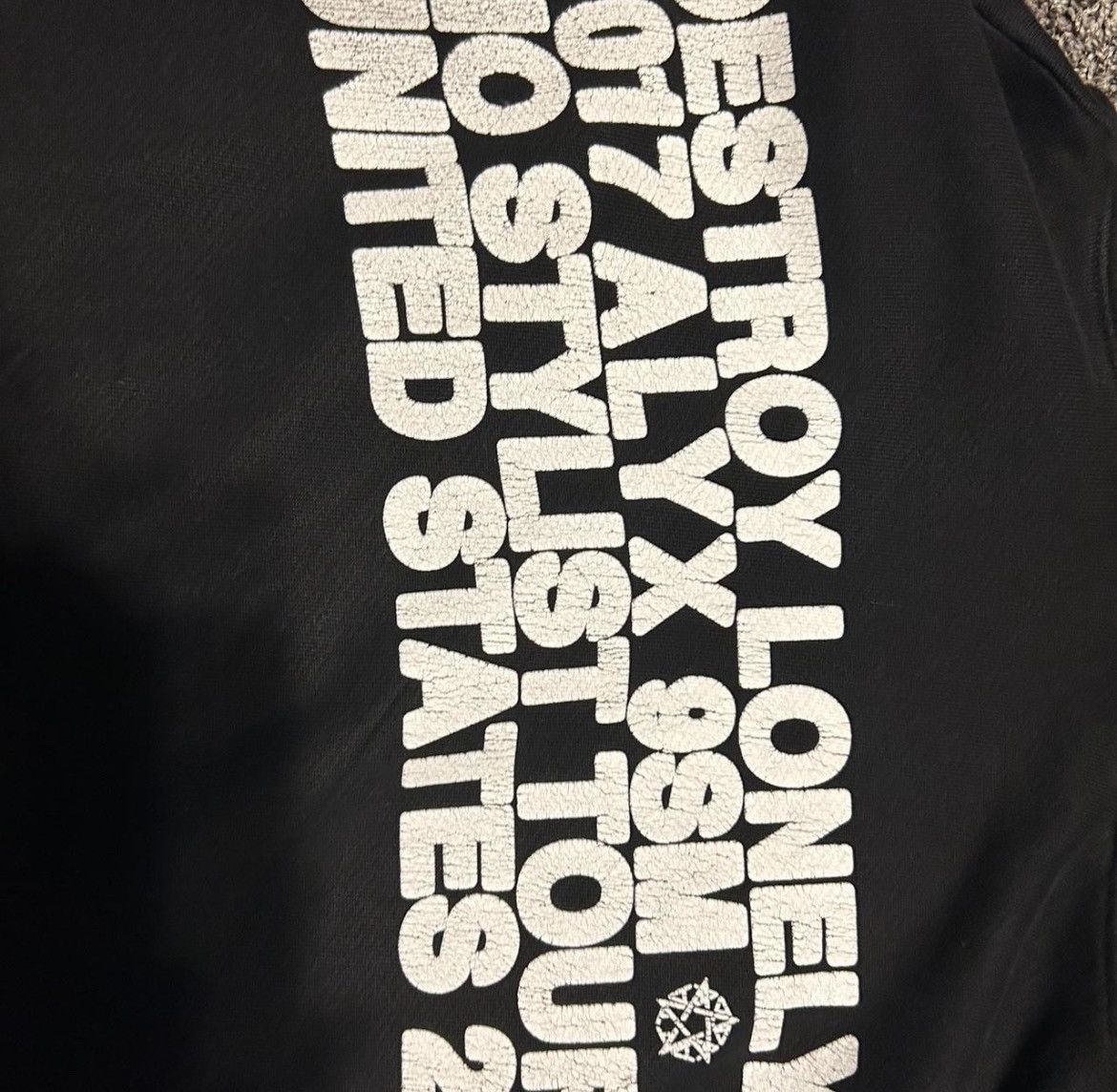1017 ALYX 9SM 1017 ALYX 9SM × Destroy Lonely Merch Size US M / EU 48-50 / 2 - 3 Thumbnail