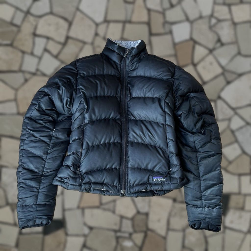 Patagonia Patagonia Jacket Women’s Small Down Quilted Full Zip Lightweight Insulated Black Short Sleeves Winter Fall Spring Everyday Travel Casual Business Size S / US 4 / IT 40 - 1 Thumbnail