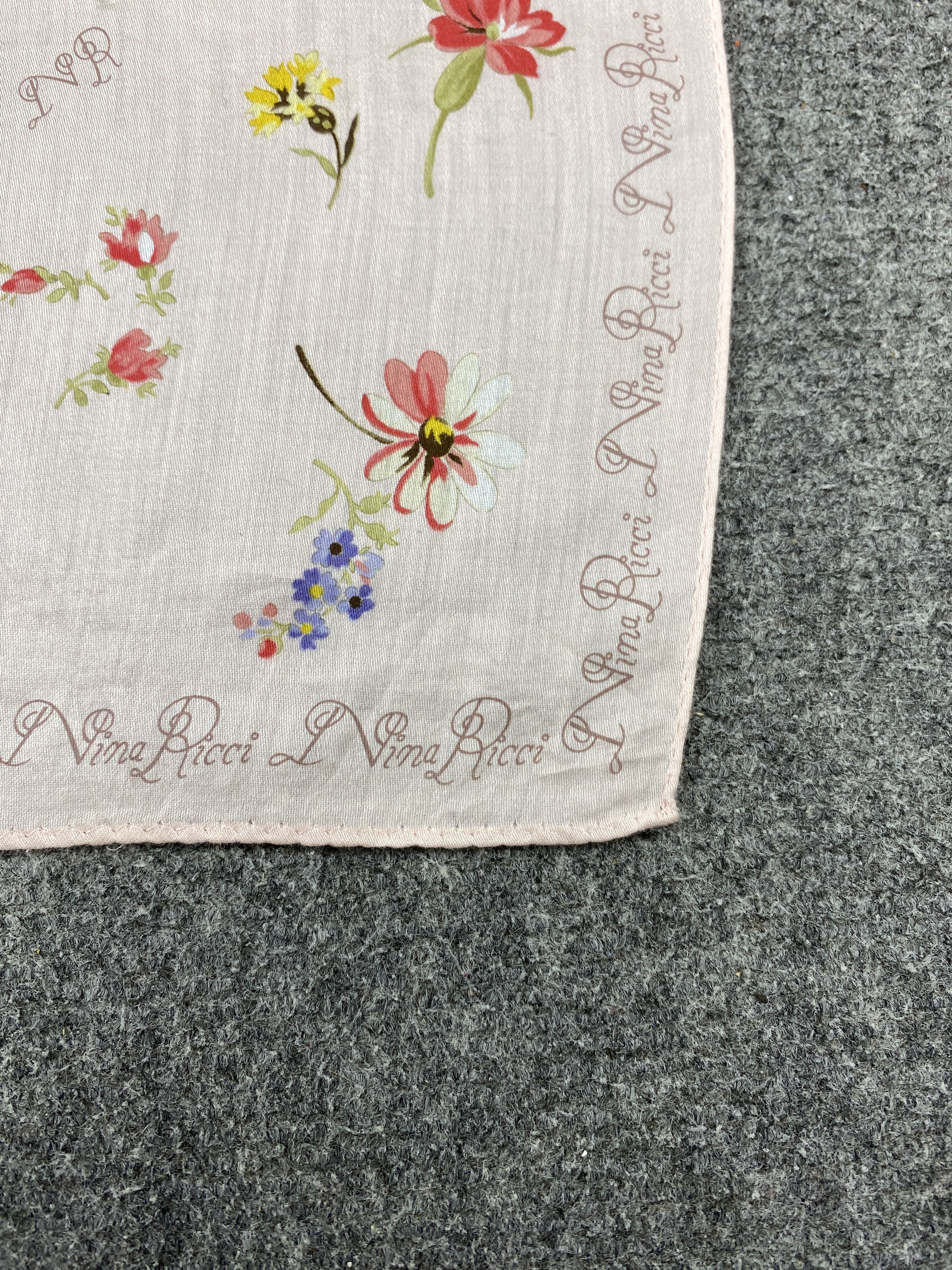 Other Vintage Nina Ricci Handkerchief Neckerchief HKC1159 Size ONE SIZE - 5 Thumbnail