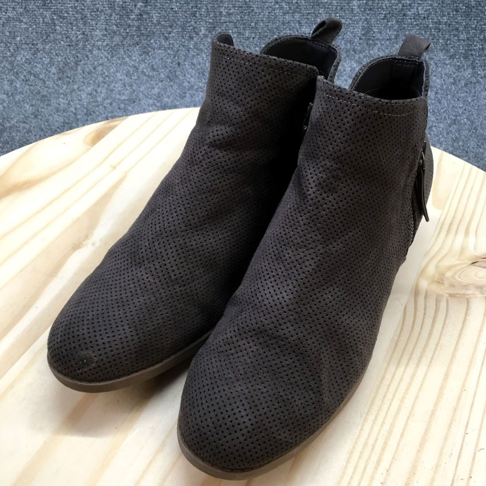 Vintage Universal Thread Boots Womens 11 Ankle Booties Brown Suede Side Zip Block Heel Casual Modern Shoes Size US 11 / IT 41 - 3 Thumbnail