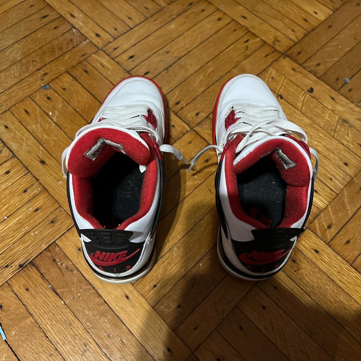 Jordan Brand × Nike Air Jordan Fire Red 4s Size US 8 / EU 41 - 4 Thumbnail