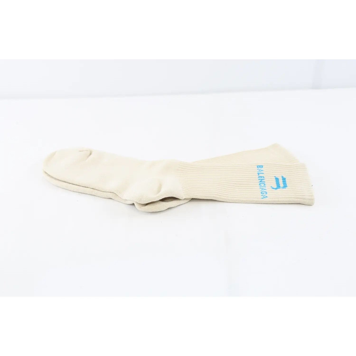 Balenciaga o1rshd1 Q:2 / Size: XL / Logo Socks in Beige Size ONE SIZE - 4 Thumbnail