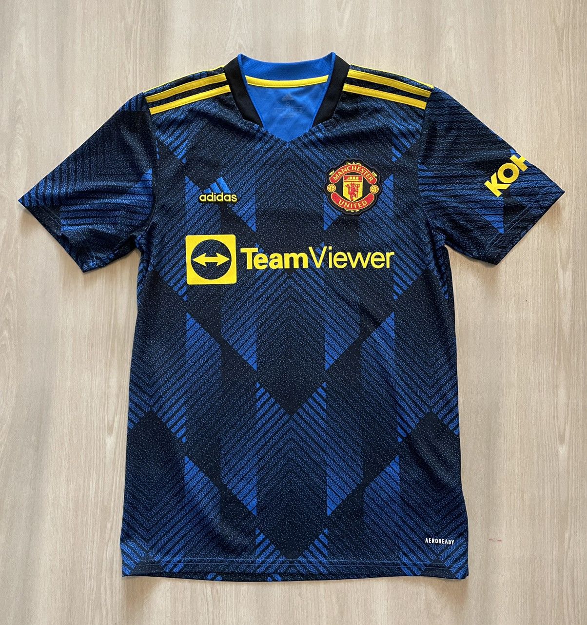 Adidas Adidas Manchester United 2021 - 2022 Third Jersey Small Size US S / EU 44-46 / 1 - 1 Thumbnail