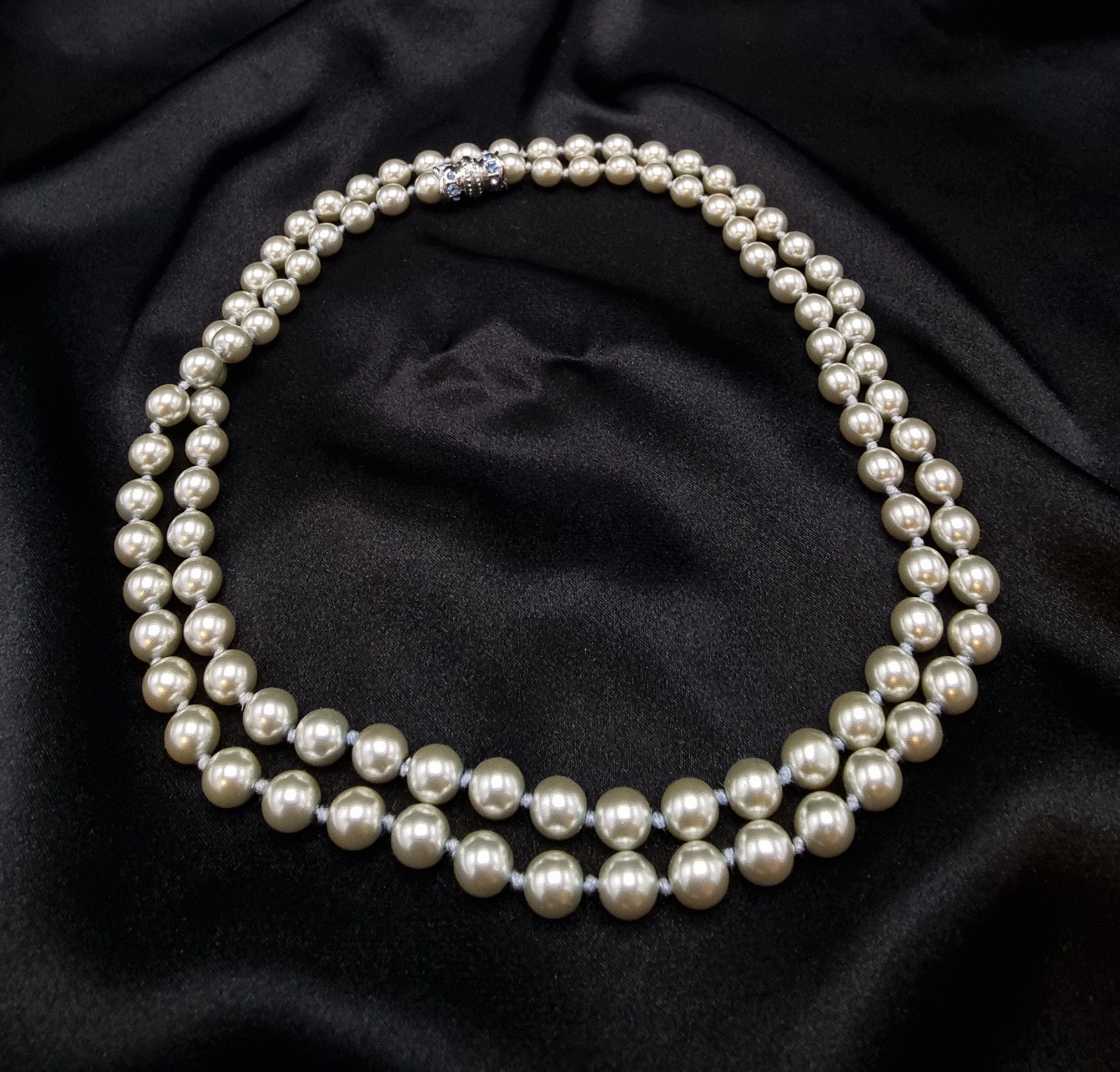 Vintage Rare Find Vintage 1990s NOLAN MILLER Signed Long Faux Pearl Size ONE SIZE - 1 Thumbnail