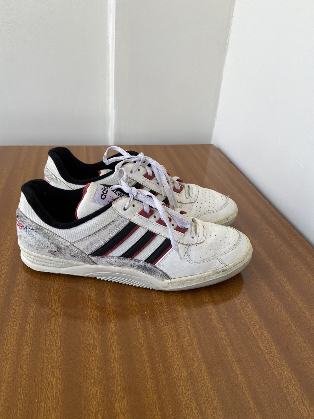 Adidas Adidas Size US 11 / EU 44 - 13 Thumbnail