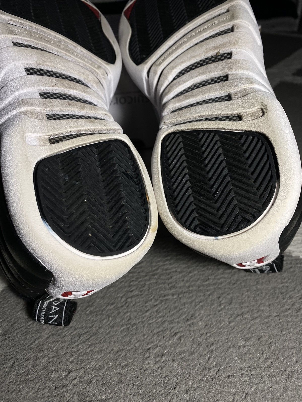 Jordan Brand × Nike Nike Air Jordan 12 Retro Low Playoffs (GS) 2017 sneakers Size US 6.5 / IT 36.5 - 6 Thumbnail
