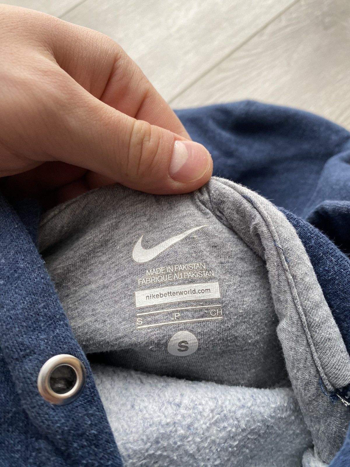Nike Nike 72 Hoodie Big Logo Vintage Size US S / EU 44-46 / 1 - 5 Thumbnail