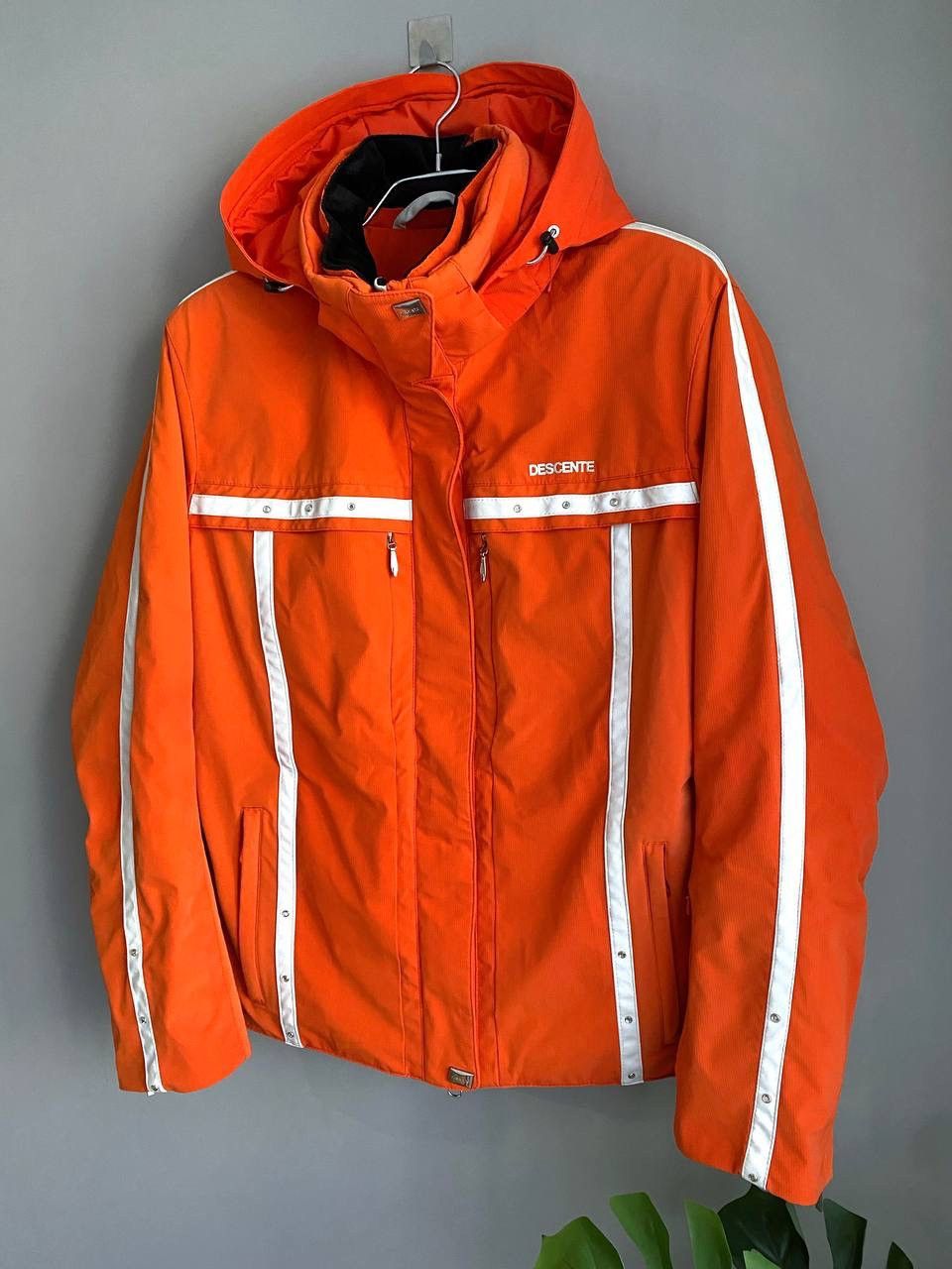 Descente Descente Women's Orange Ski Jacket, Size M Size M / US 6-8 / IT 42-44 - 3 Thumbnail