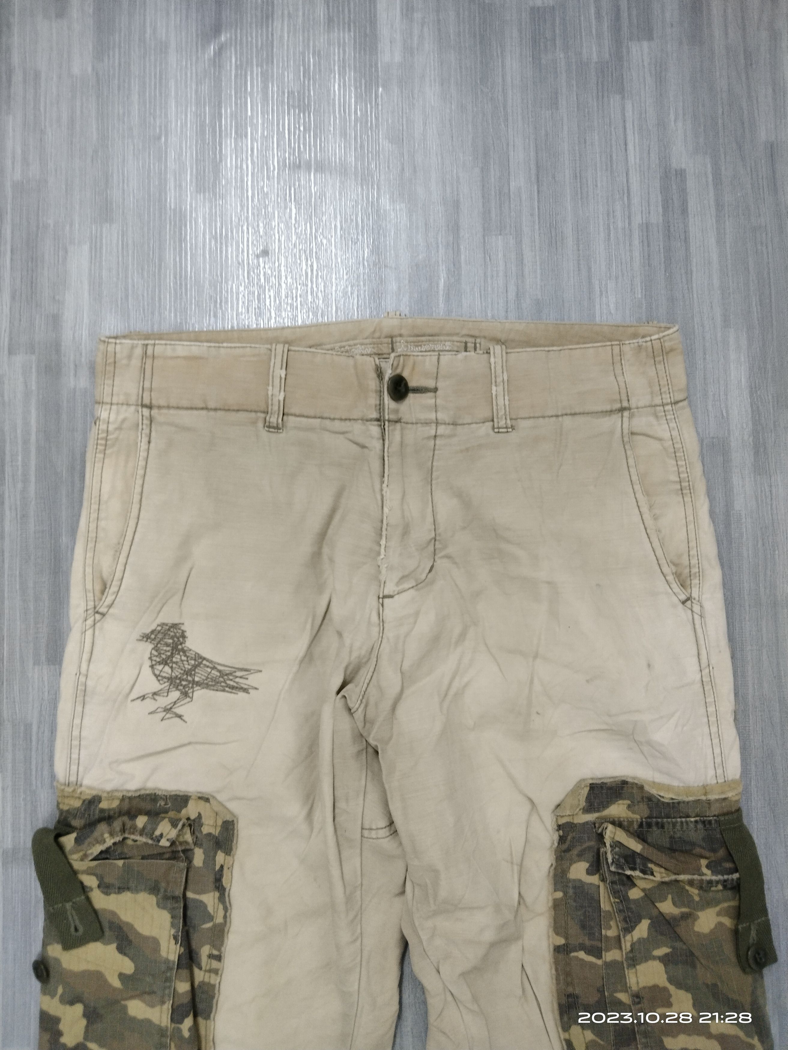 Modern Amusement SICK PACTHWORK CAMO MODERN AMUSEMENTS CARGO Size US 33 - 4 Thumbnail