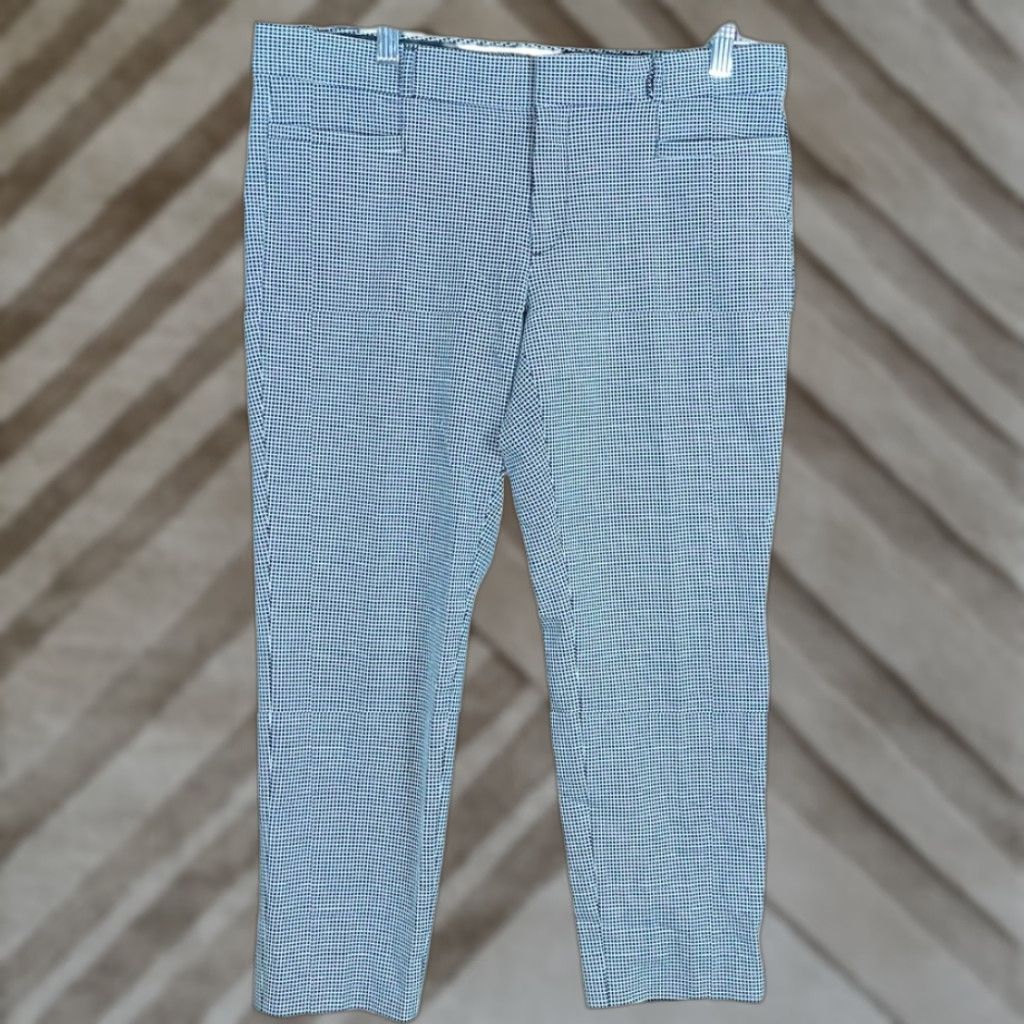 Banana Republic VINTAGE Banana Republic Womens Pants Argyle Diamond Sloan Crop Stretch 8P Black White Petite Pant Dress Pants 33in Waist, 23in Inseam Womens Size 30" / US 8 / IT 44 - 1 Thumbnail