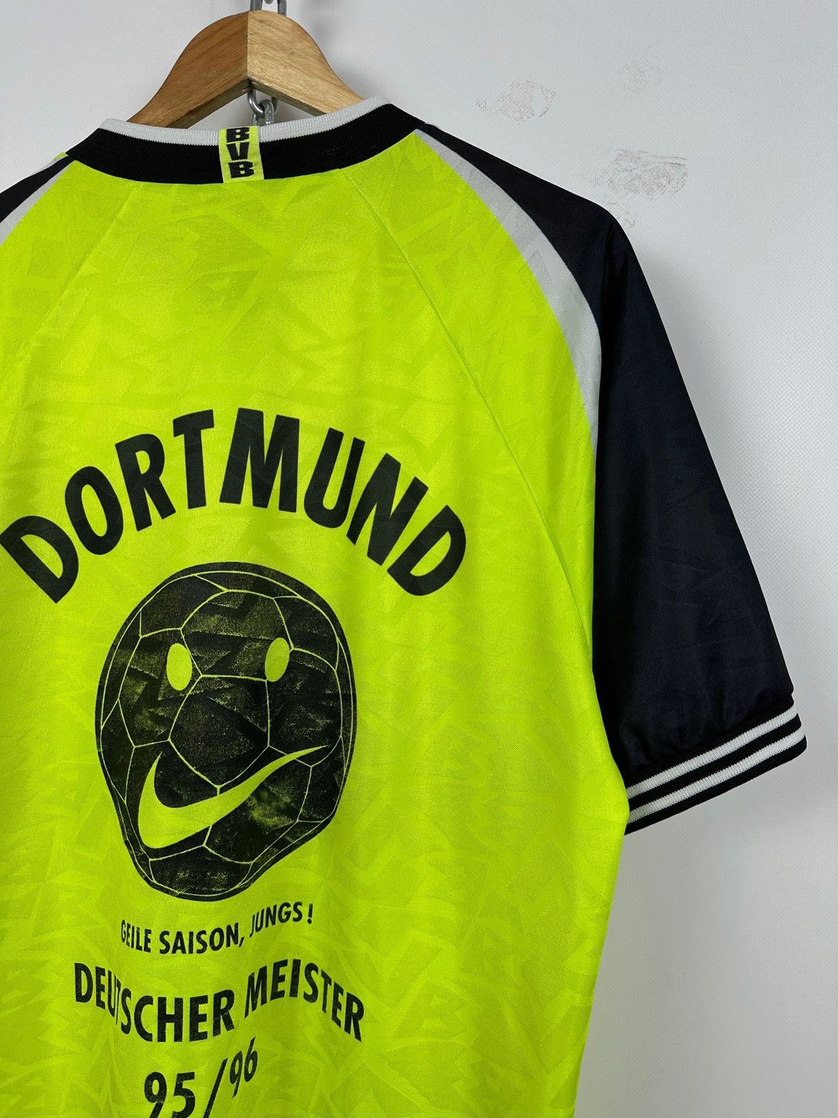 Nike 1995/96 Nike Borussia Dortmund Deutschmeister Soccer Jersey Size US L / EU 52-54 / 3 - 15 Thumbnail