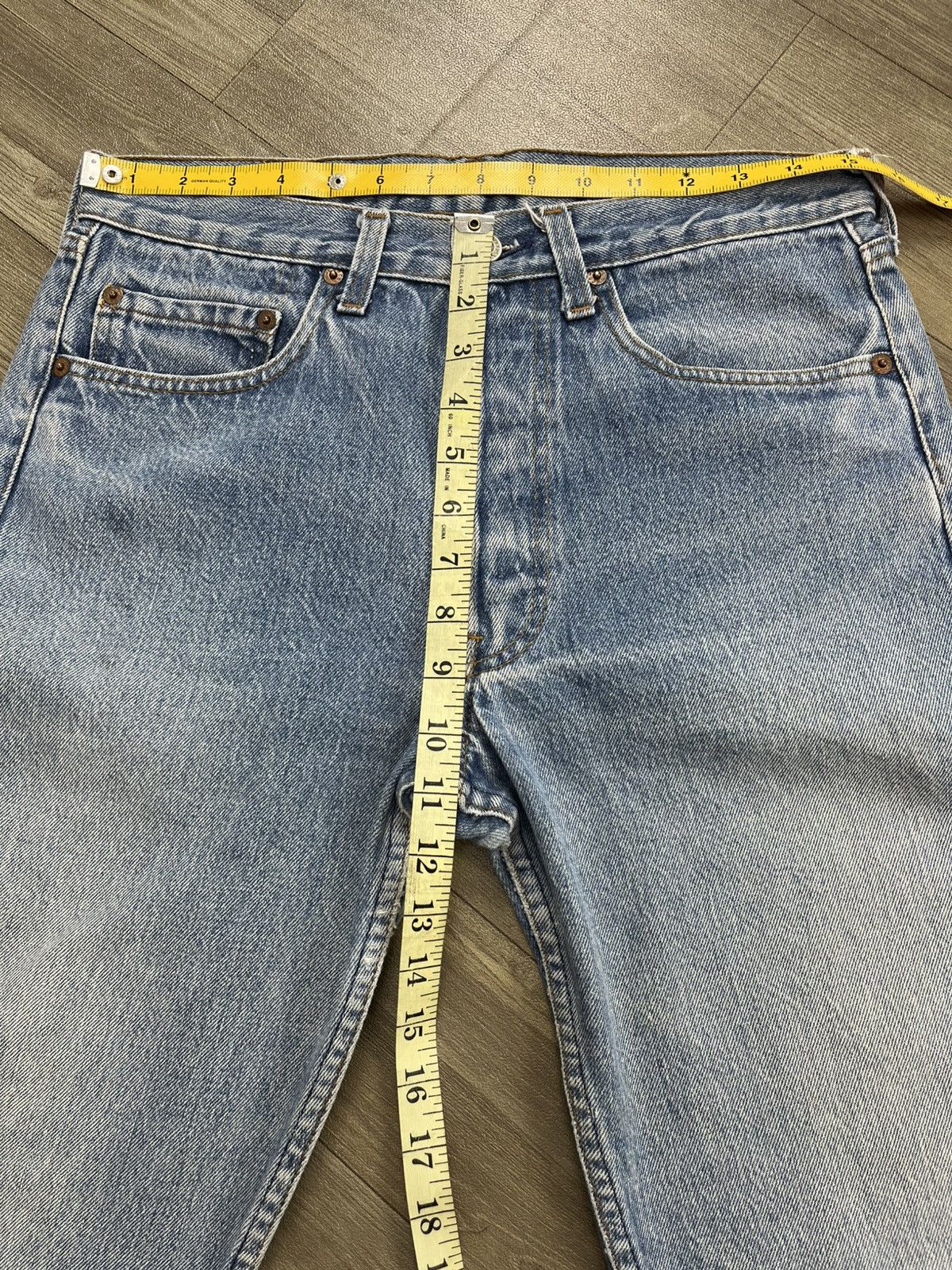 Levi's Vintage Clothing 🇺🇸1970s Vintage Levis 501XX Cut Off Straight Leg Blue Jeans Size US 29 - 23 Thumbnail