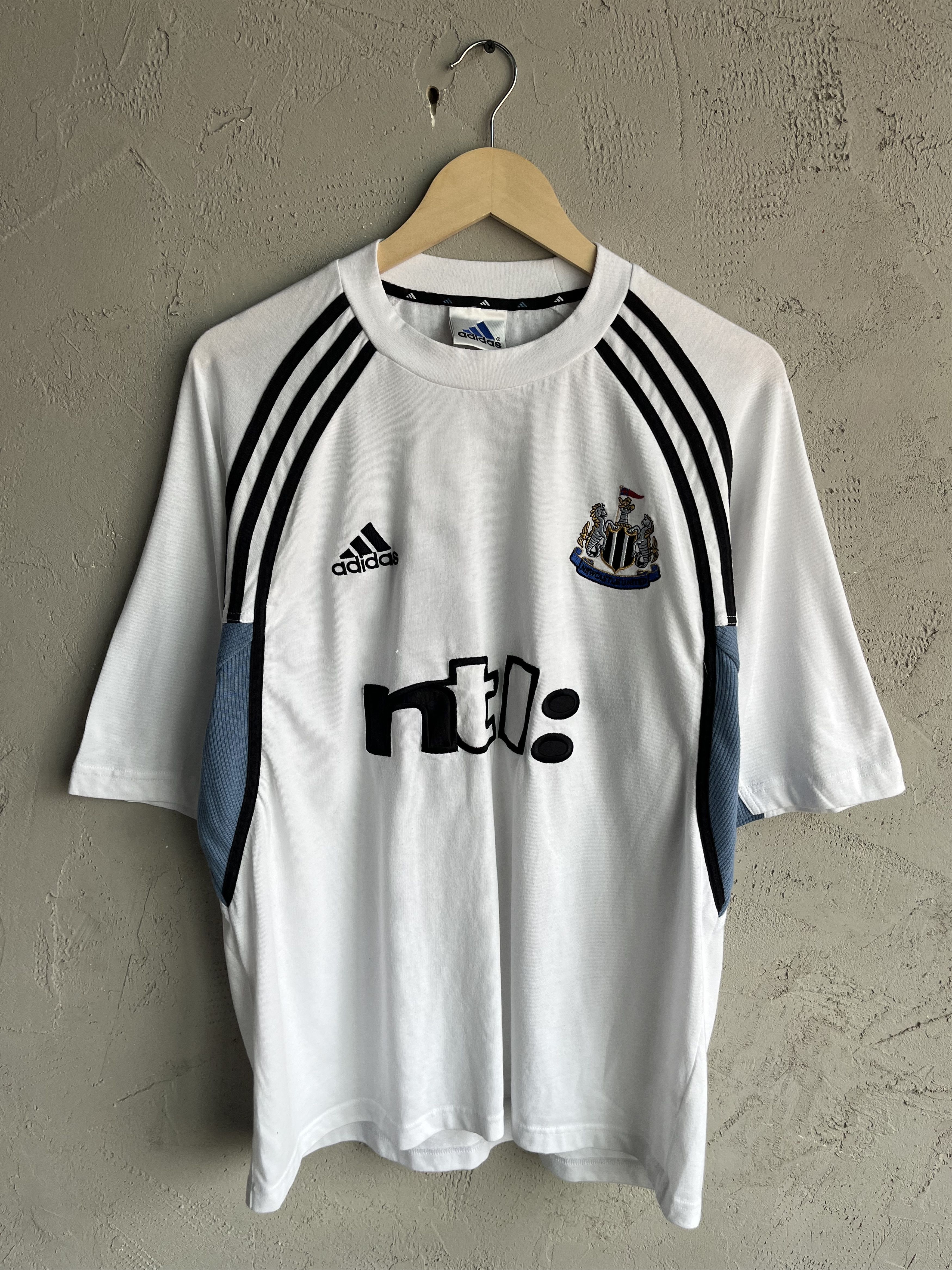 公式の  Jersey × Adidas × Football Adidas x Palace 2015 Rare Palace ウェア