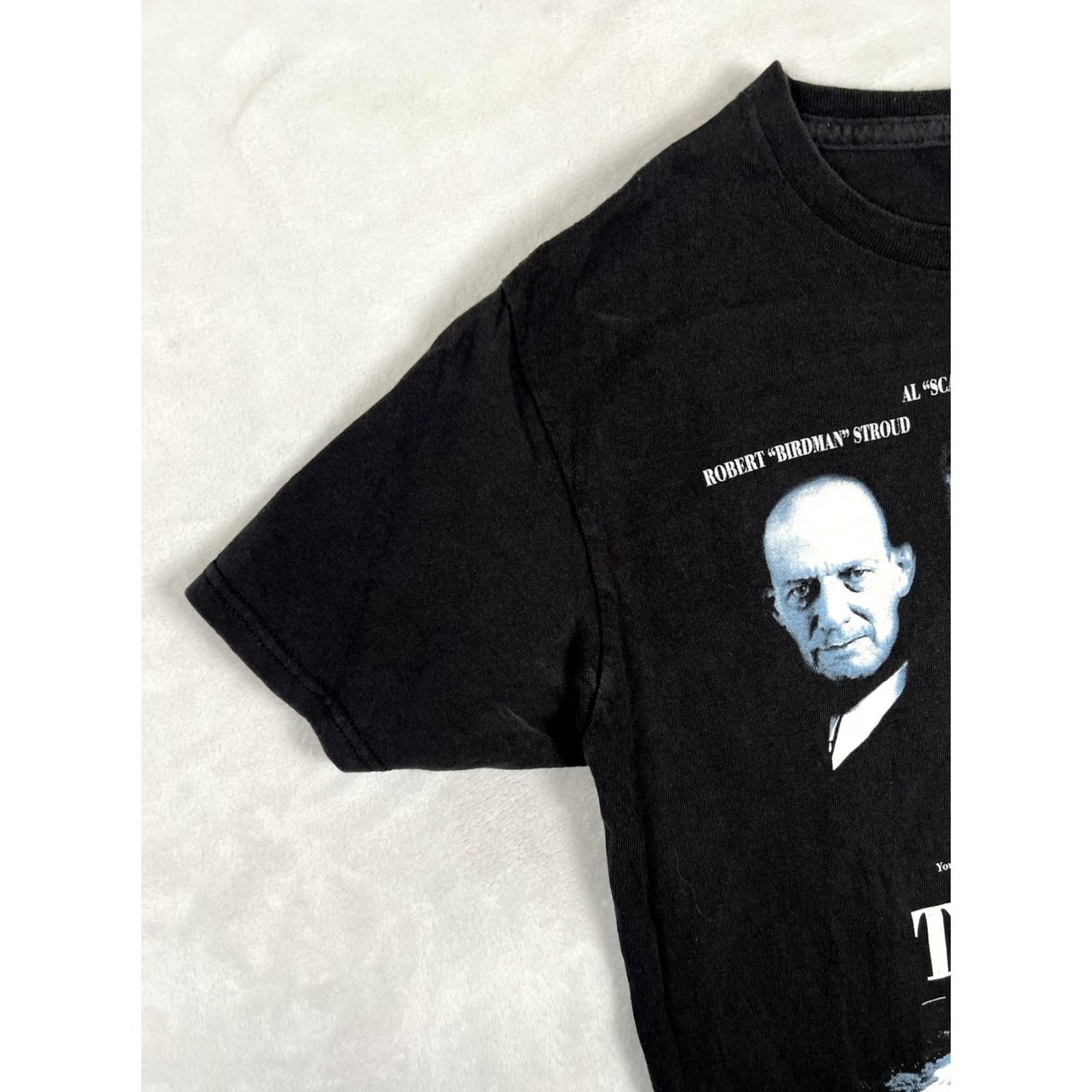 Vintage VINTAGE The Rock Alcatraz Island Al Capone T-Shirt Mens Small Black Gangster Size US S / EU 44-46 / 1 - 4 Thumbnail
