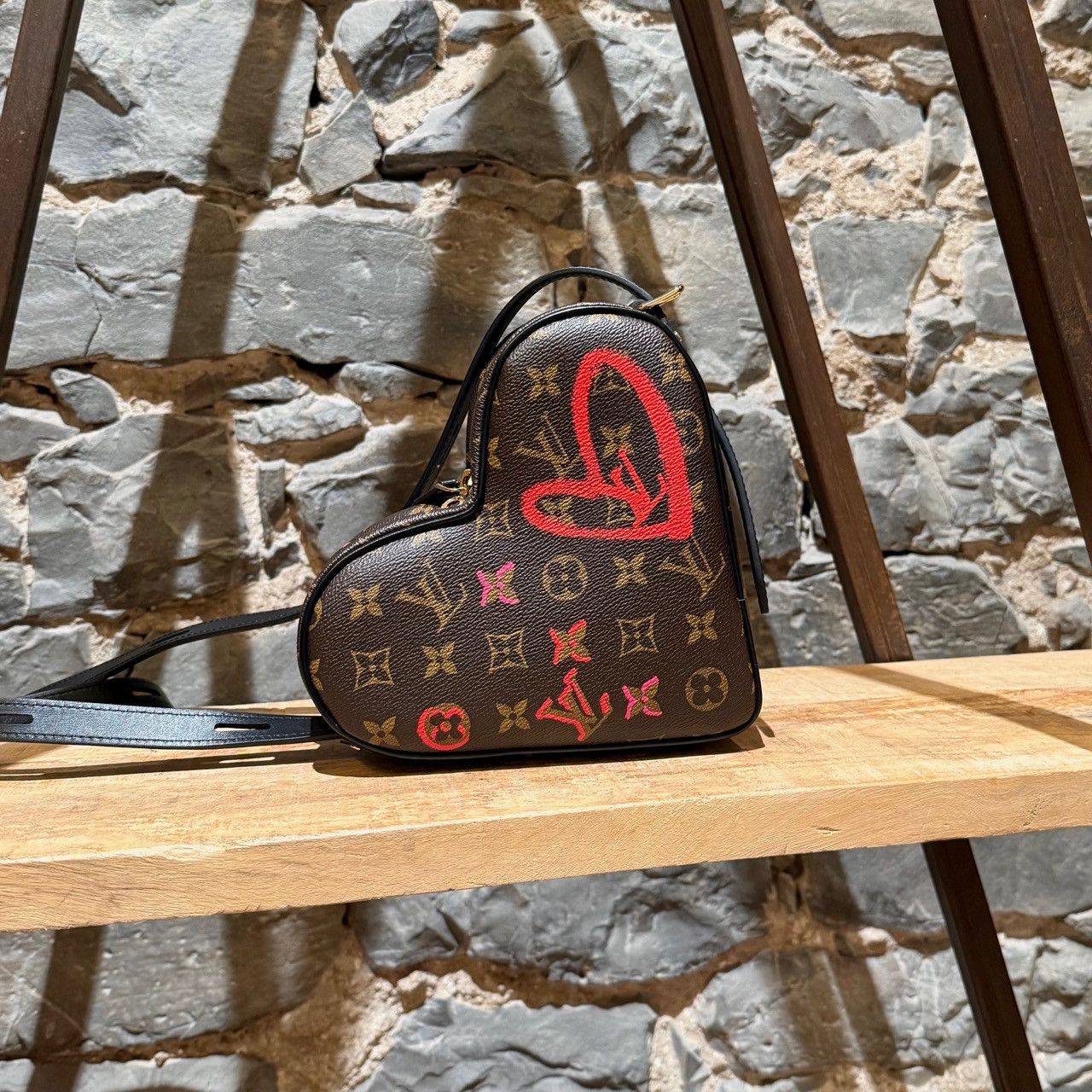 Louis Vuitton Louis Vuitton 2021 Fall In Love Sac Coeur Monogram Bag Size ONE SIZE - 2 Thumbnail