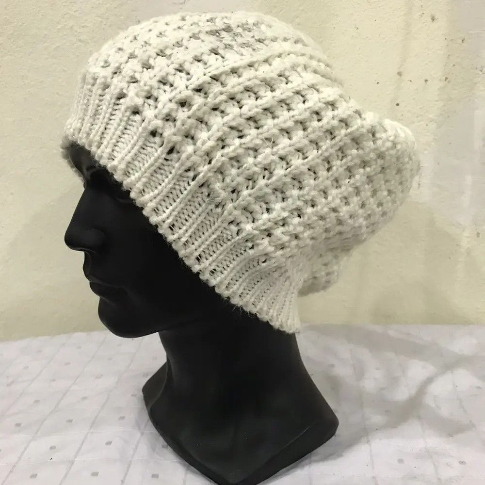 H&M H&M Knit Beanie Hat Size ONE SIZE - 2 Thumbnail