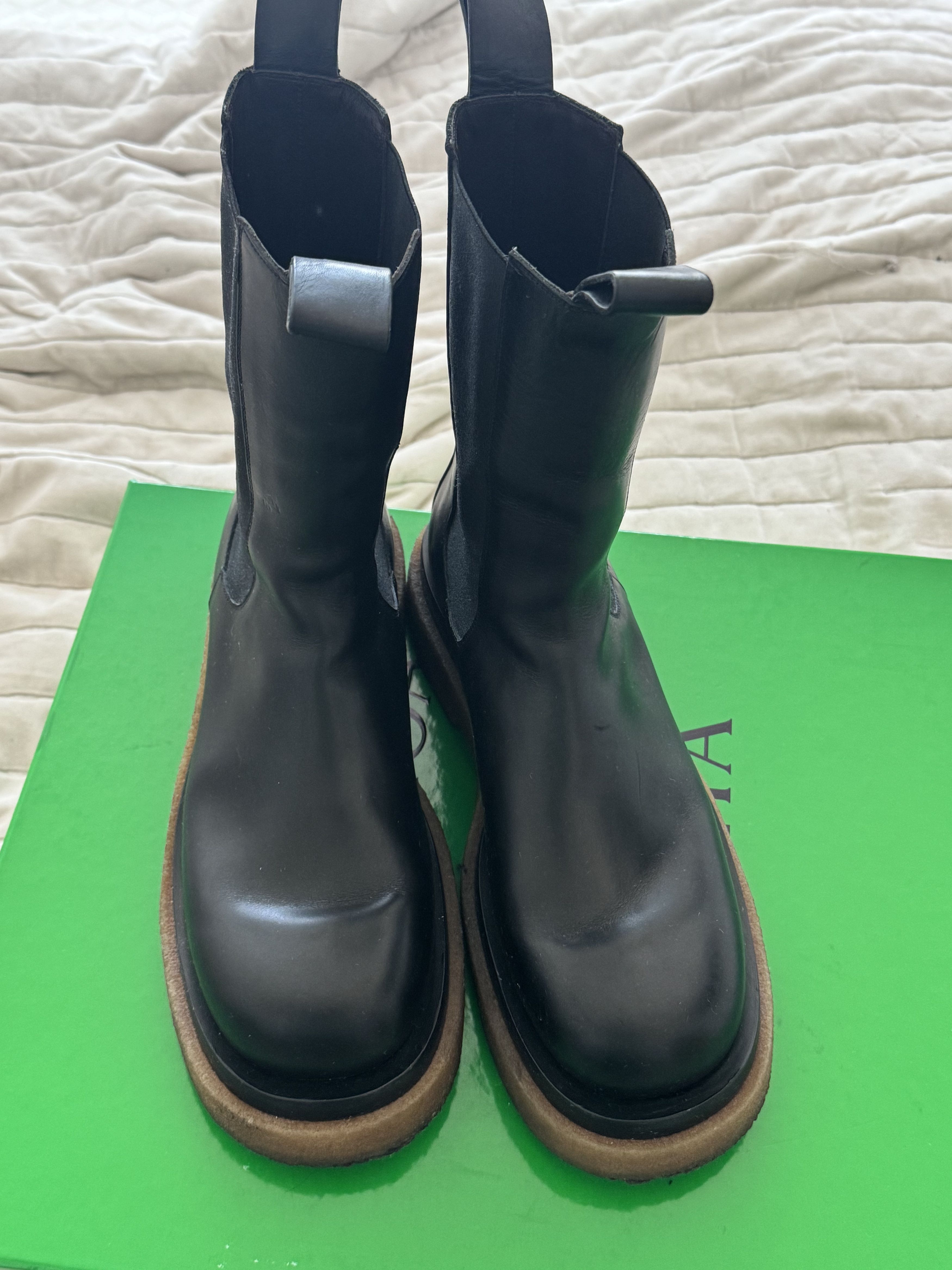 Bottega Veneta Bottega Veneta lug boots Size US 12 / EU 45 - 1 Thumbnail