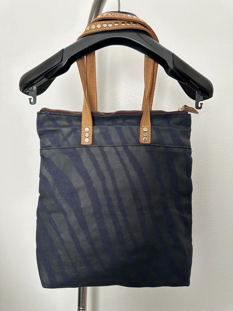 Vivienne Westwood Vivienne Westwood size os Kenyan handmade handbag Size ONE SIZE - 3 Thumbnail