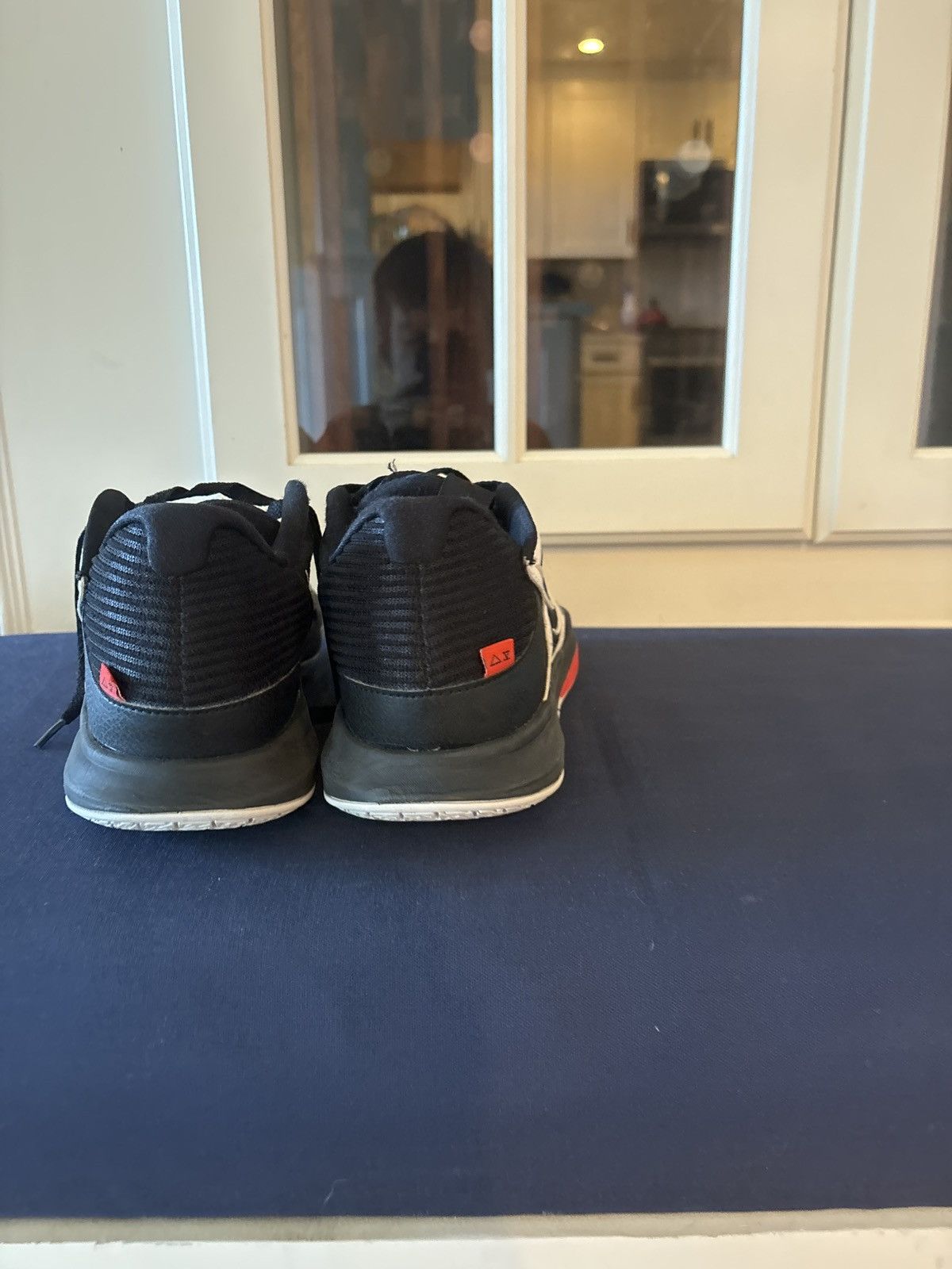 Nike Nike Kyrie Low 5 Dominoes 7.5 Used Size US 7.5 / EU 40-41 - 4 Thumbnail