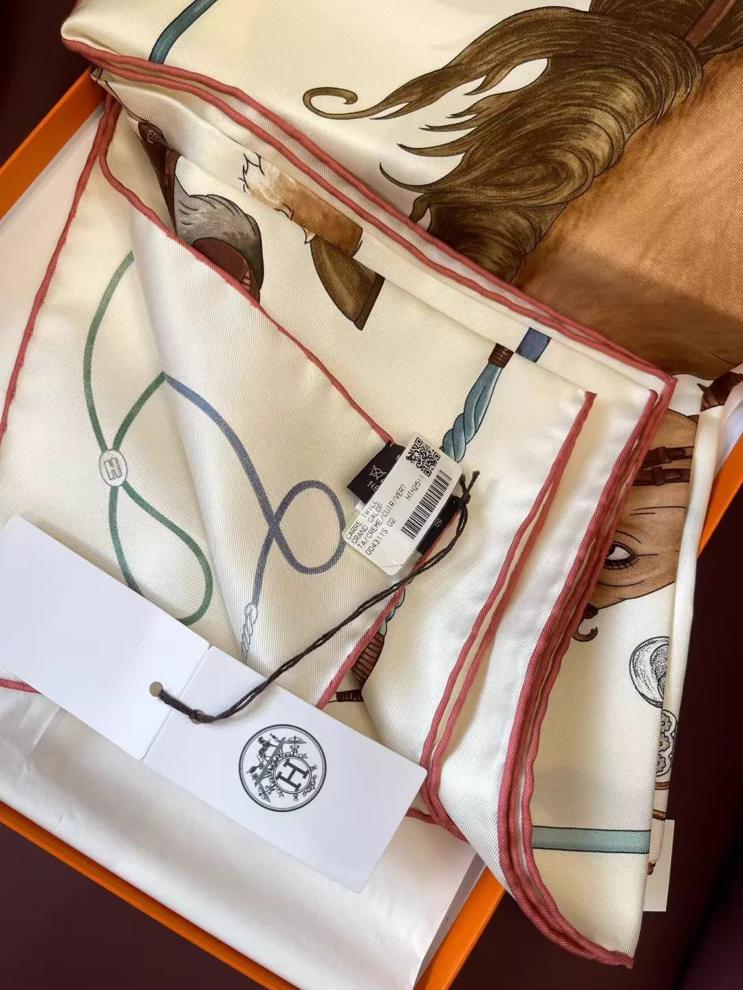 Hermes Hermès 2026 SS Silk Scarf 90x90 Cream/Leather Green Size ONE SIZE - 6 Thumbnail