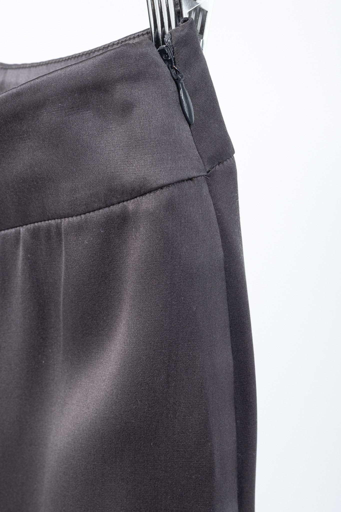 Giorgio Armani Giorgio Armani Grey Silk Satin Wide-Leg Trousers Size 25" / US 0 / IT 36 - 6 Thumbnail