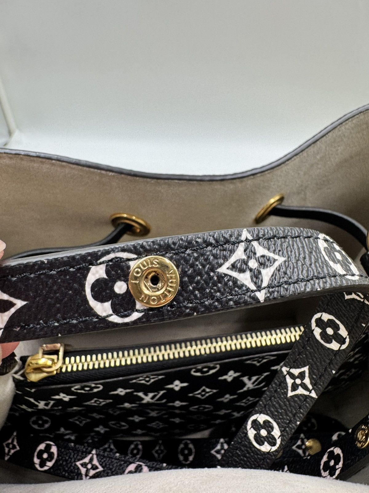 Louis Vuitton Louis Vuitton Noe Noe Monogram Giant Jungle Size 30 - 10 Thumbnail