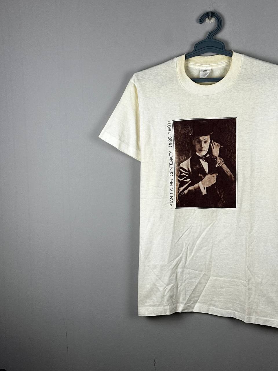 Vintage Vintage Stan Laurel Centenary Actor 90s T Shirt Size US XL / EU 56 / 4 - 3 Thumbnail