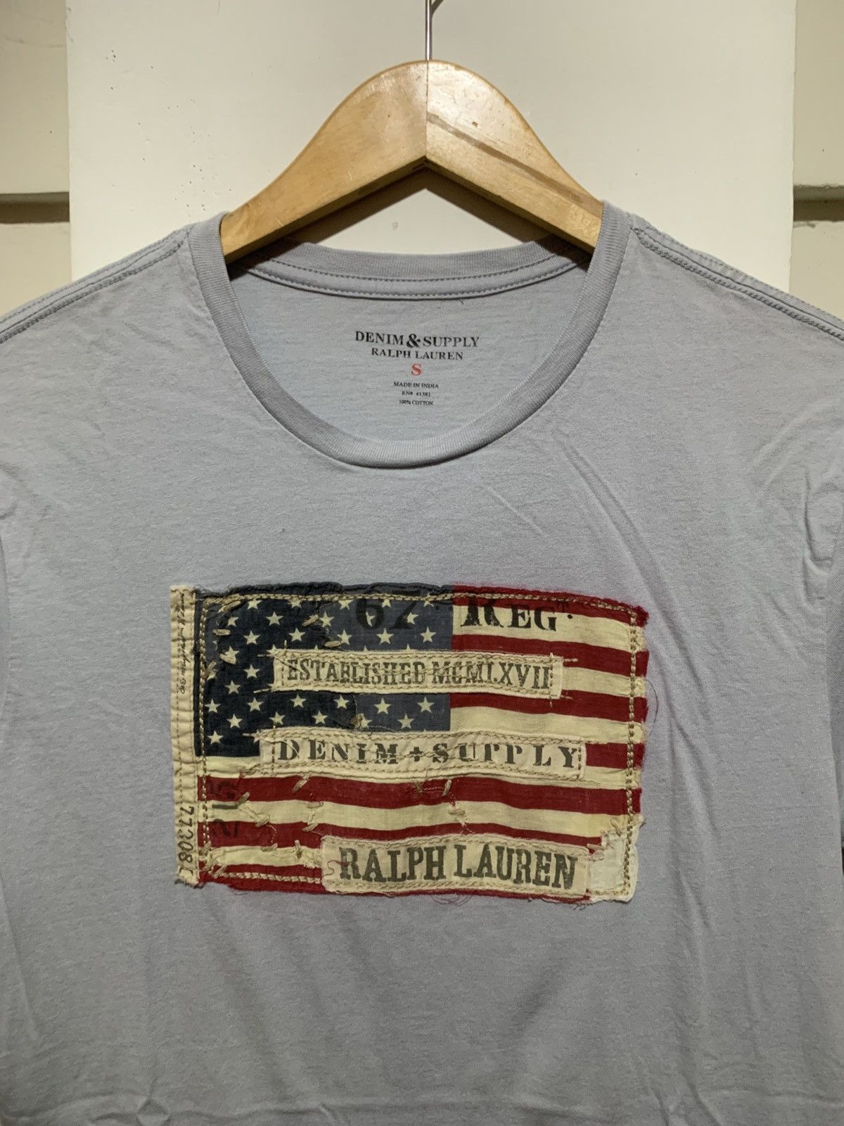 Polo Ralph Lauren Rare Polo Ralph Lauren Patch Logo Tee Shirt Size US S / EU 44-46 / 1 - 5 Thumbnail