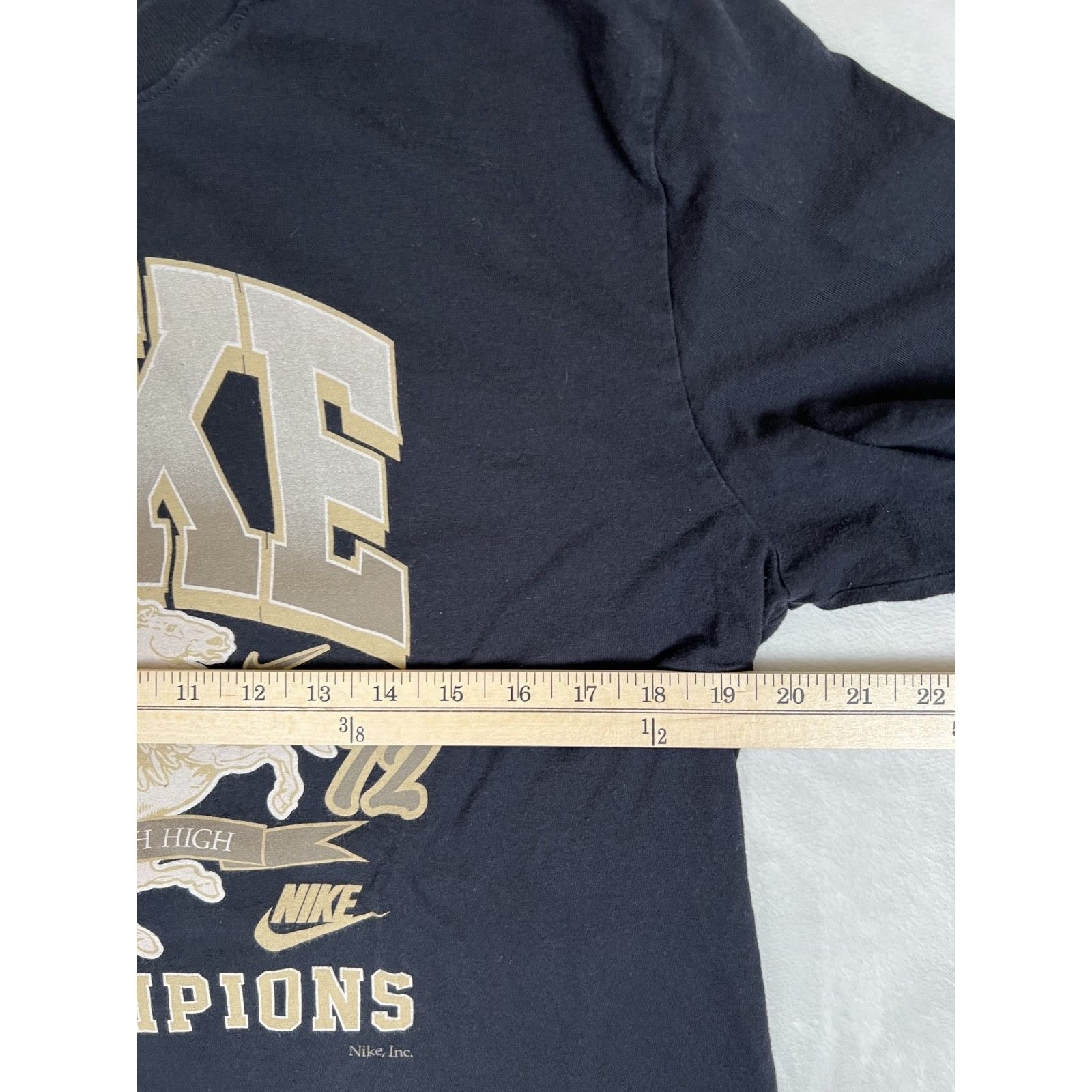 Nike Nike T-Shirt Swoosh High Champions Pegasus Graphic Size Medi Size US M / EU 48-50 / 2 - 4 Thumbnail