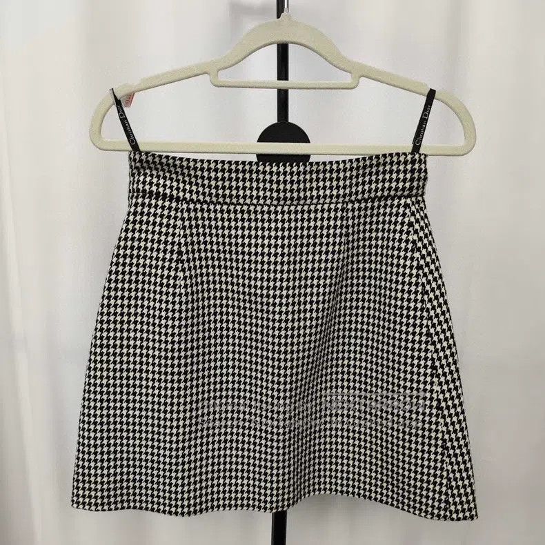Dior Dior Short skirt with a thousand-bird check Size 24" / US 00 / IT 34 - 2 Thumbnail
