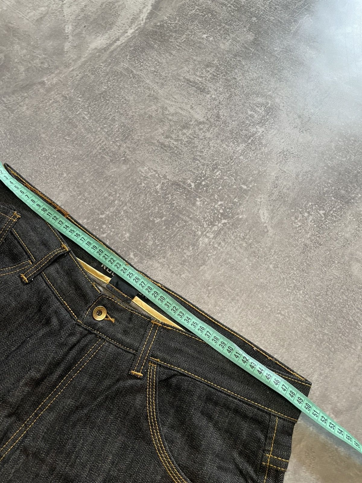 Rocawear × Vintage Vintage Rocawear Embroidered Logo Baggy Denim Shorts Size US 38 / EU 54 - 16 Thumbnail