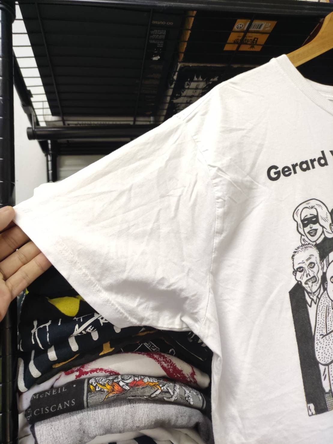Band Tees Rare! Gerard Way " Hesitant Alien " Album Promo T-Shirt Size US XL / EU 56 / 4 - 6 Thumbnail
