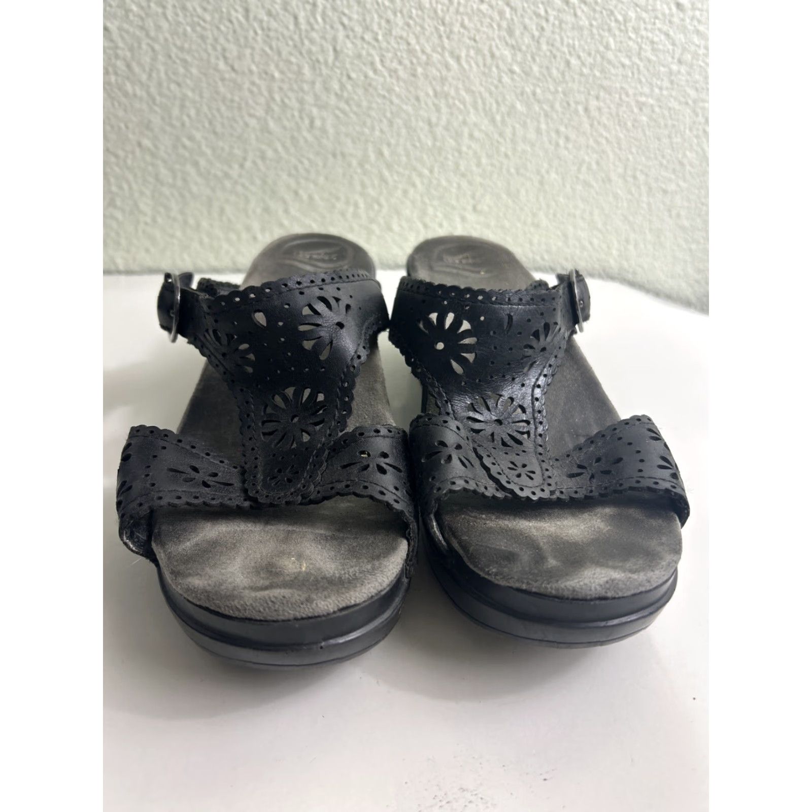 Dansko Dansko Sapphire Sandal Womens Black Leather Cutout Eyelet Slide Wedge 39 US 8.5 Adjustable Buckle Leather Lining Floral Pattern Size US 9 / IT 39 - 6 Thumbnail