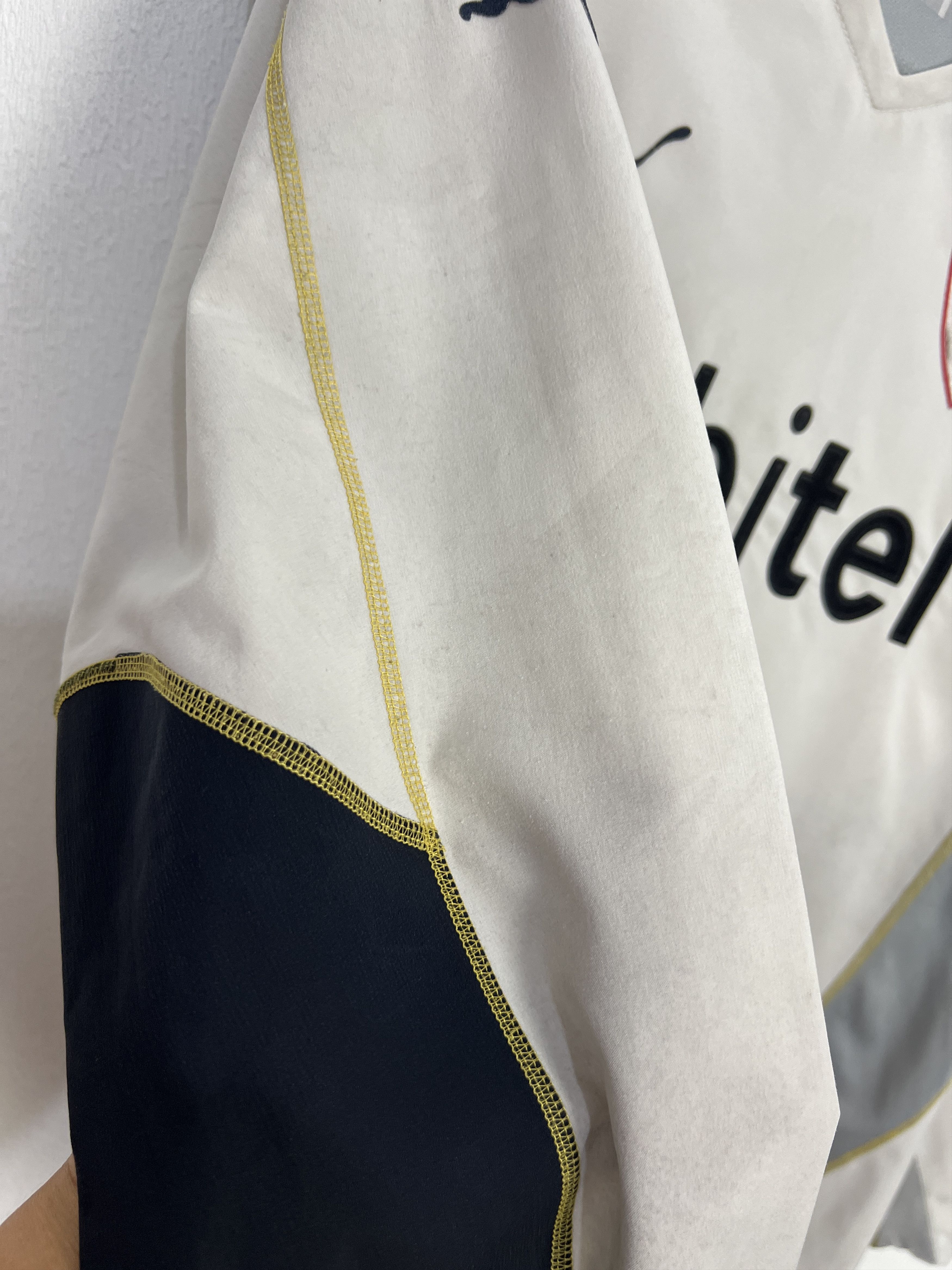 Puma Stuttgart Goalkeeper football shirt 2004 Puma #1 Hildebrand Size US L / EU 52-54 / 3 - 12 Thumbnail