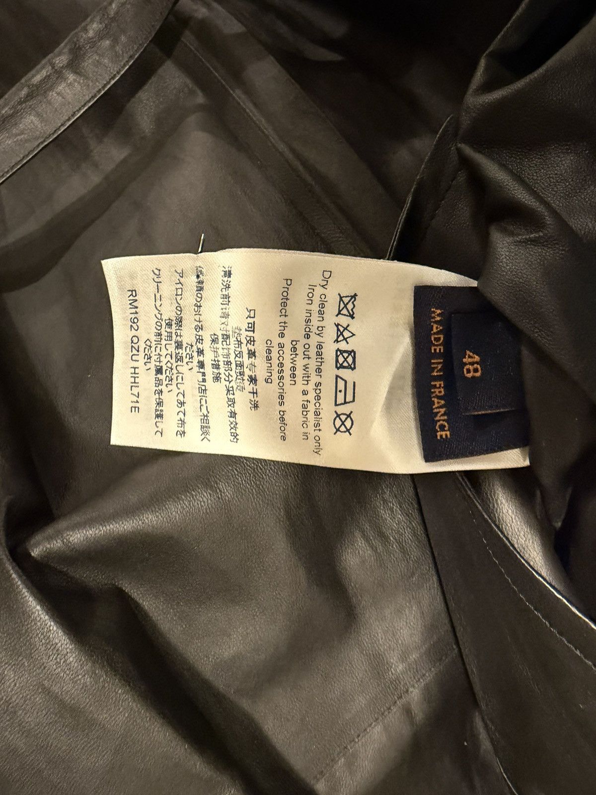 Louis Vuitton Louis vuitton mens oversized leather coat. 48/M-XL. $14000 Size US M / EU 48-50 / 2 - 8 Thumbnail