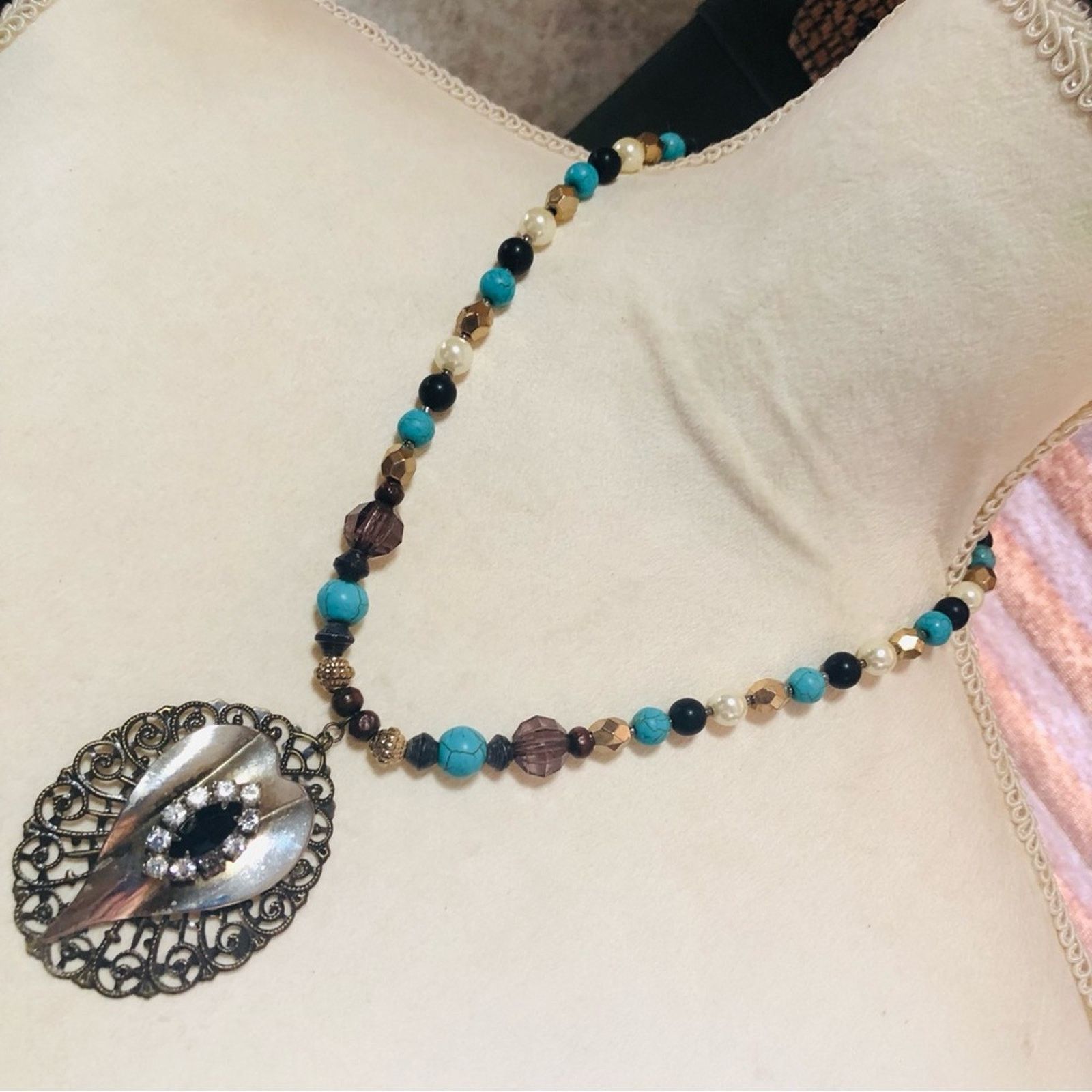 Handmade Handcrafted repurpose vintage filigree pendant necklace Size ONE SIZE - 1 Thumbnail