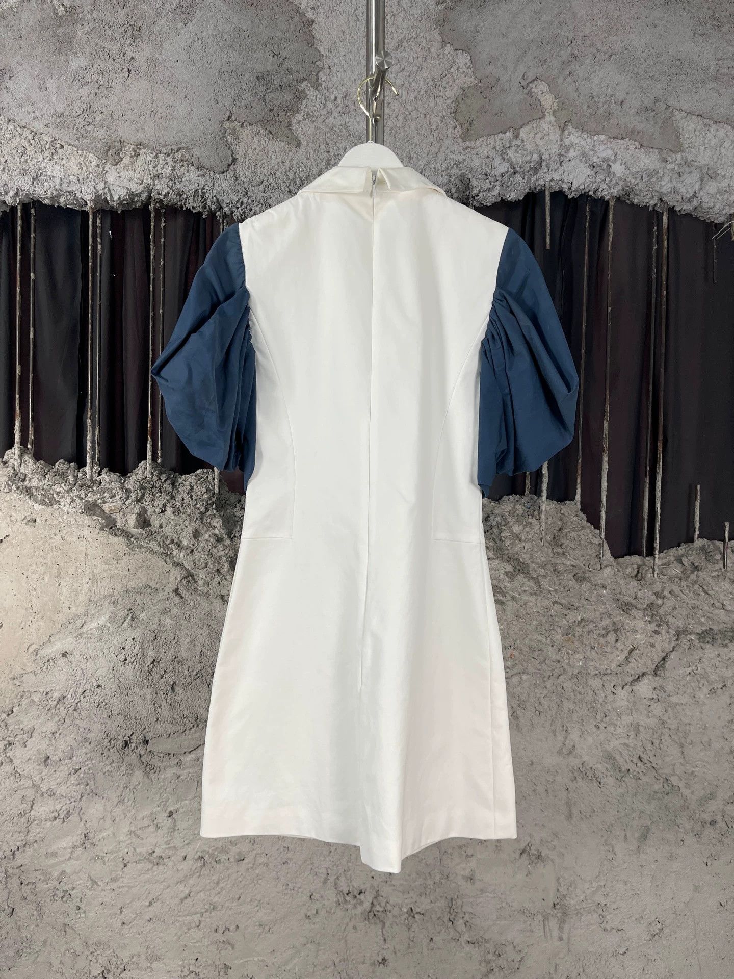 Dior Dior women's 34 dress Size XS / US 0-2 / IT 36-38 - 2 Thumbnail