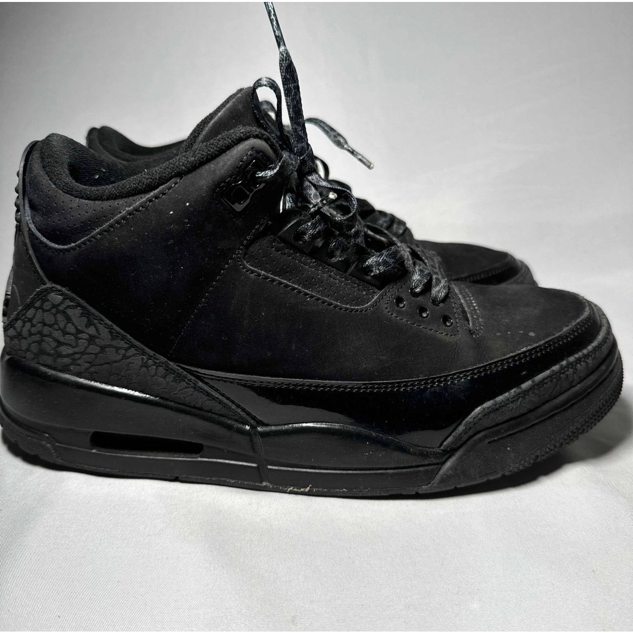 Jordan Brand × Nike Size 9 - Nike Air Jordan 3 Retro Black Cat 2025 Men's Shoes Size US 9 / EU 42 - 1 Thumbnail
