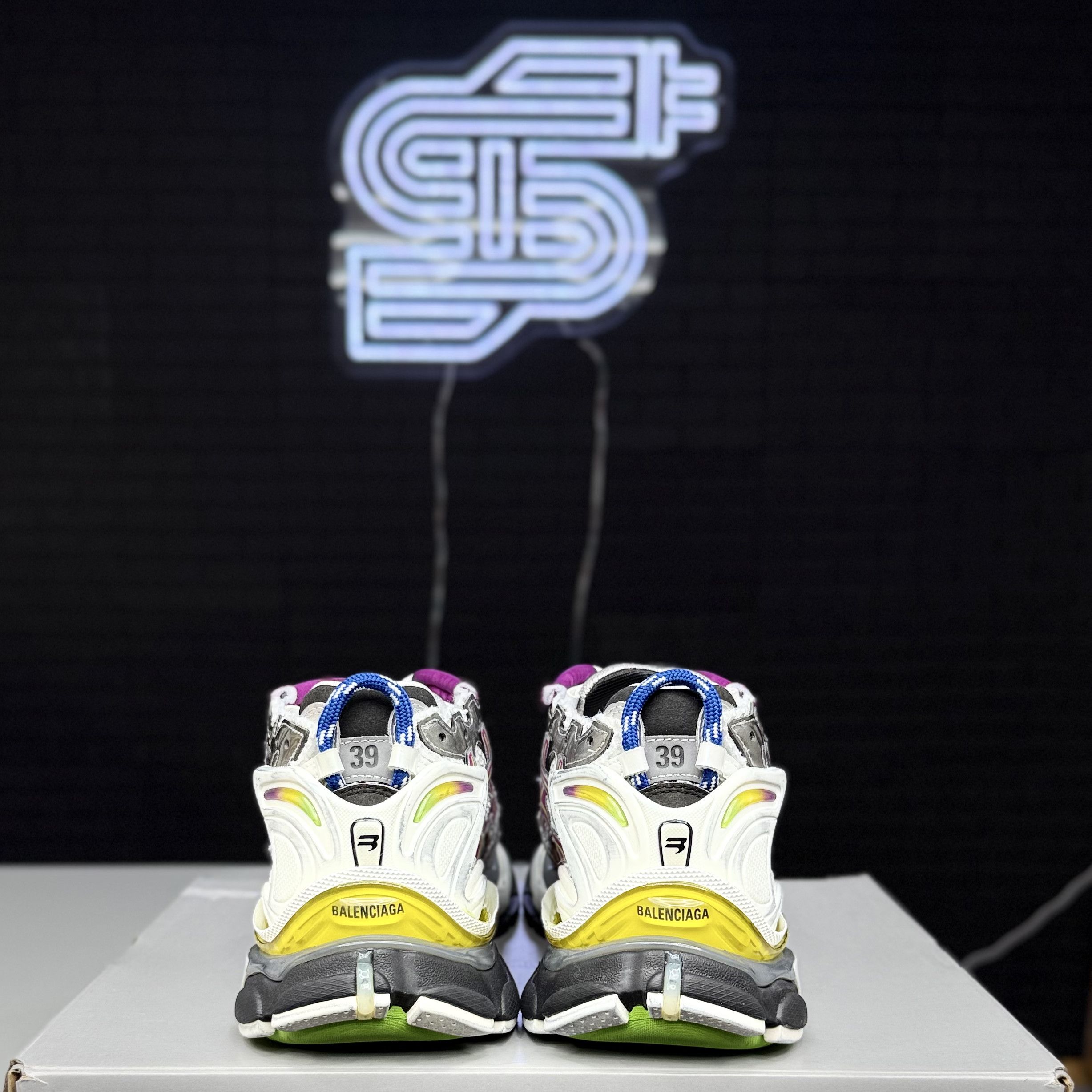 Balenciaga Balenciaga Runner Multi Size US 6 / EU 39 - 7 Thumbnail