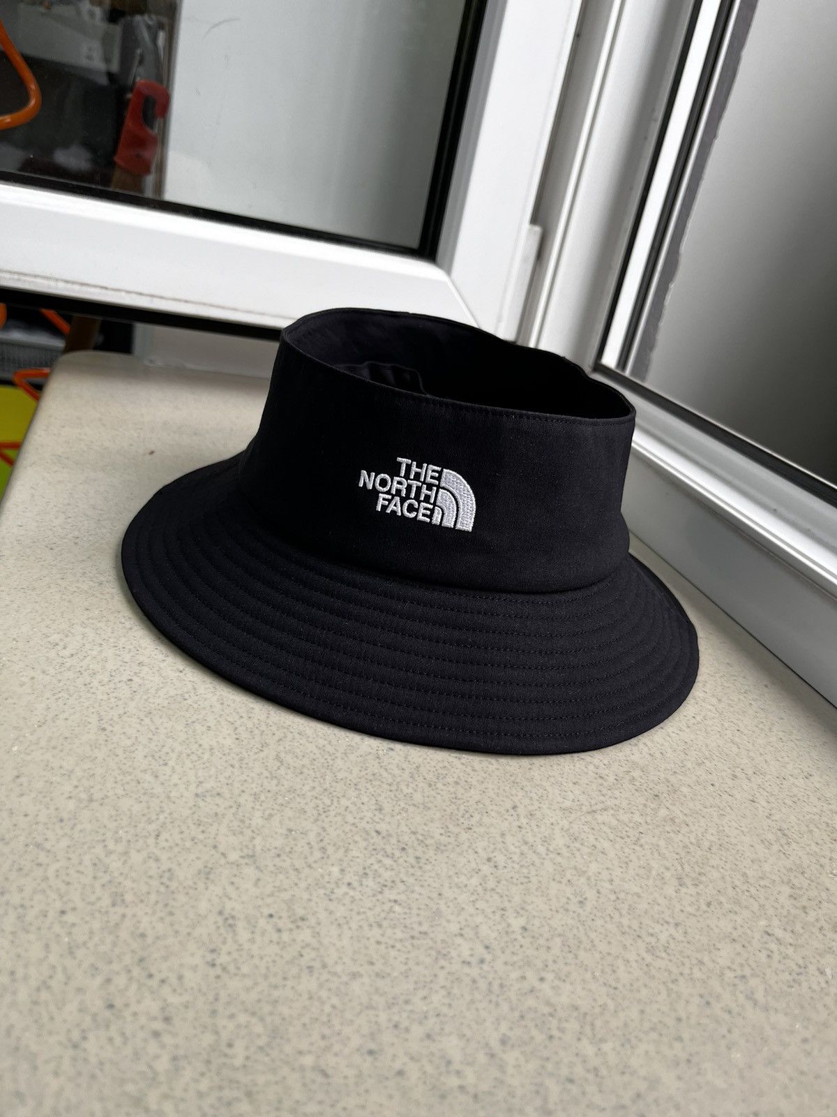 The North Face 🔴THE NORTH FACE TOP KNOT BUCKET LOGO CAP STREETWEAR Y2K HAT Size ONE SIZE - 3 Thumbnail